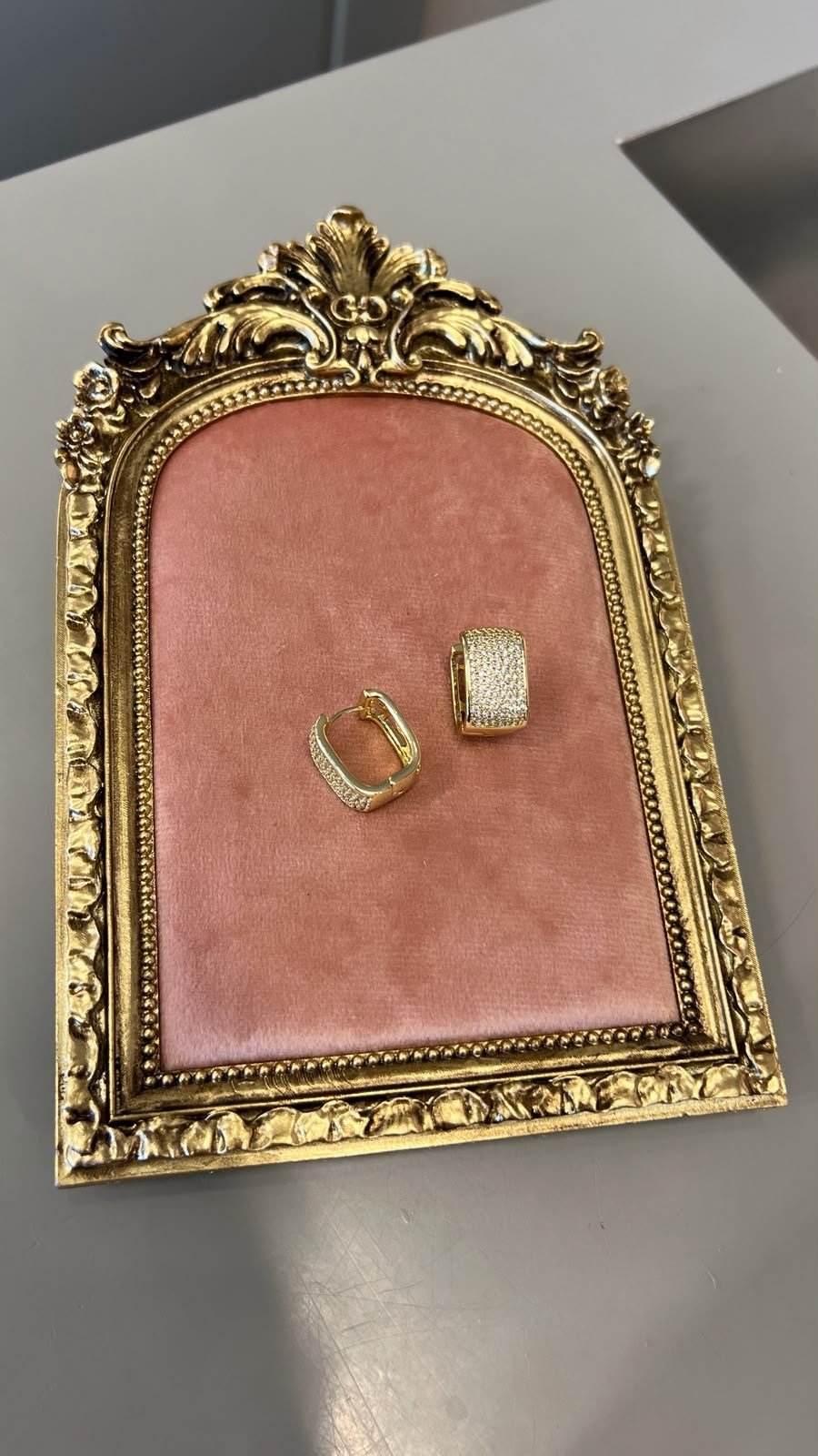 Özel Seri 14K Taşlı Dikdörtgen Küpe