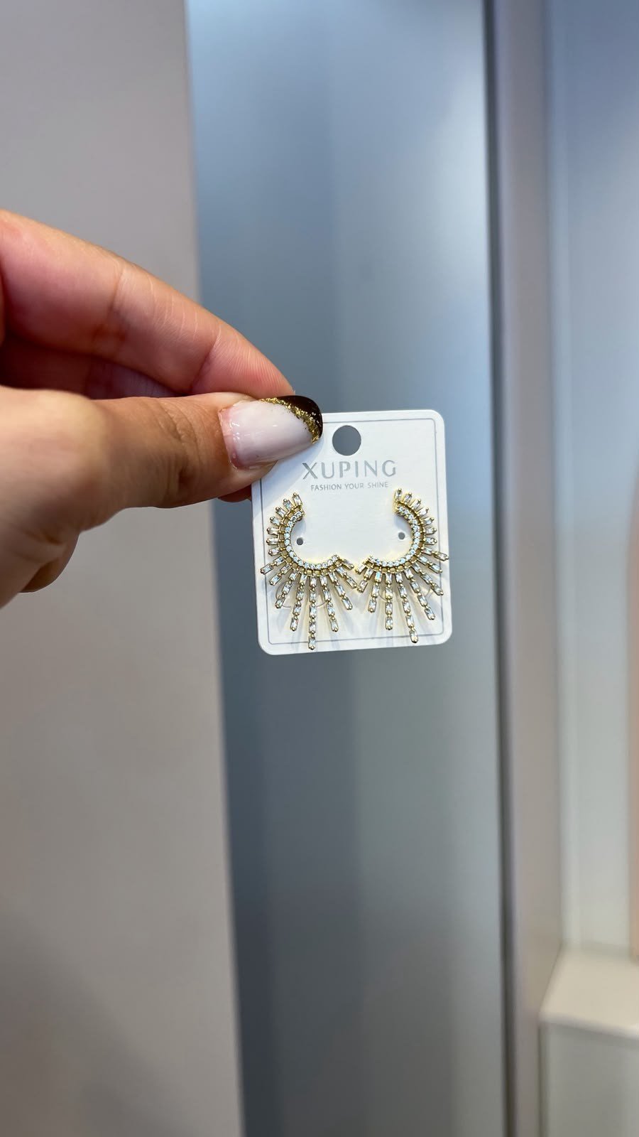 Özel Seri 14K Yarım Ay Saçaklı Taş Küpe