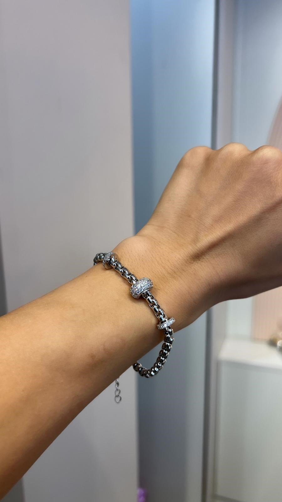 Silindir Model Taş Detaylı Silver Bileklik