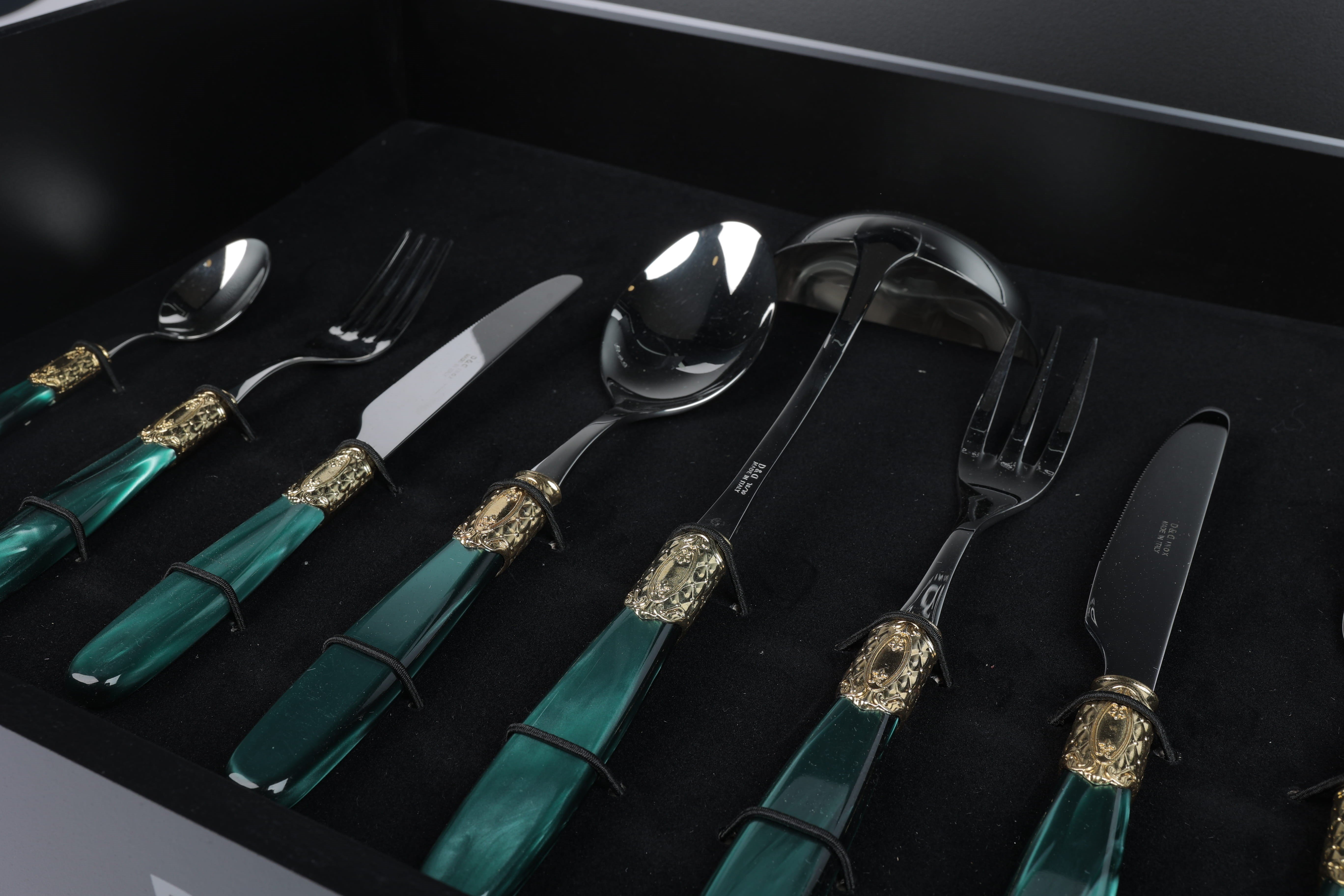 D&d Wood Box 75 Pcs Vıctorıa Shıne Gold+steel Dark Green Pearl