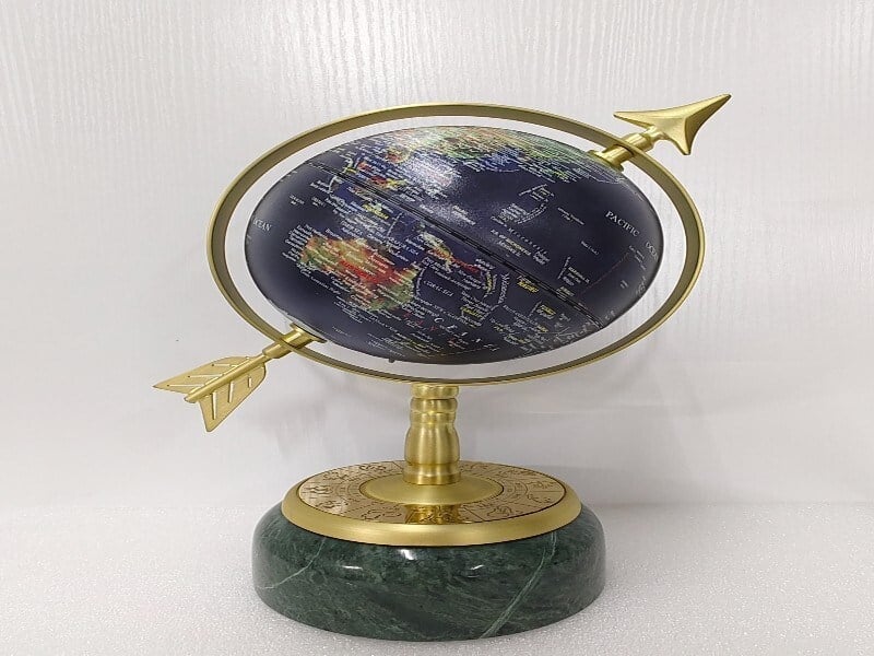 Lmd Dark Blue Arrow Globe 17x13x28 Cm