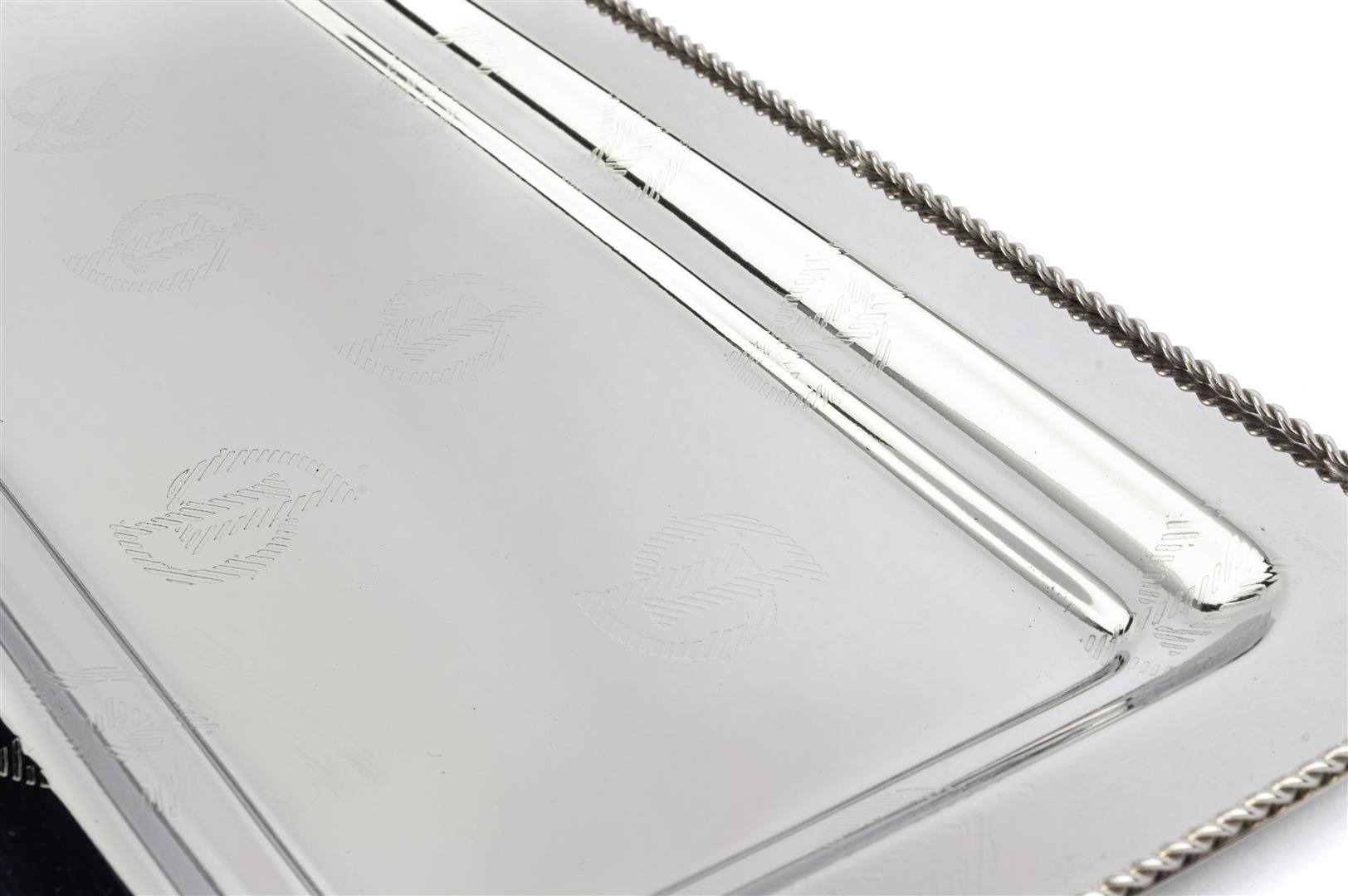 MİKASA Darly Gümüş Metal Dik Tepsi 38x18cm