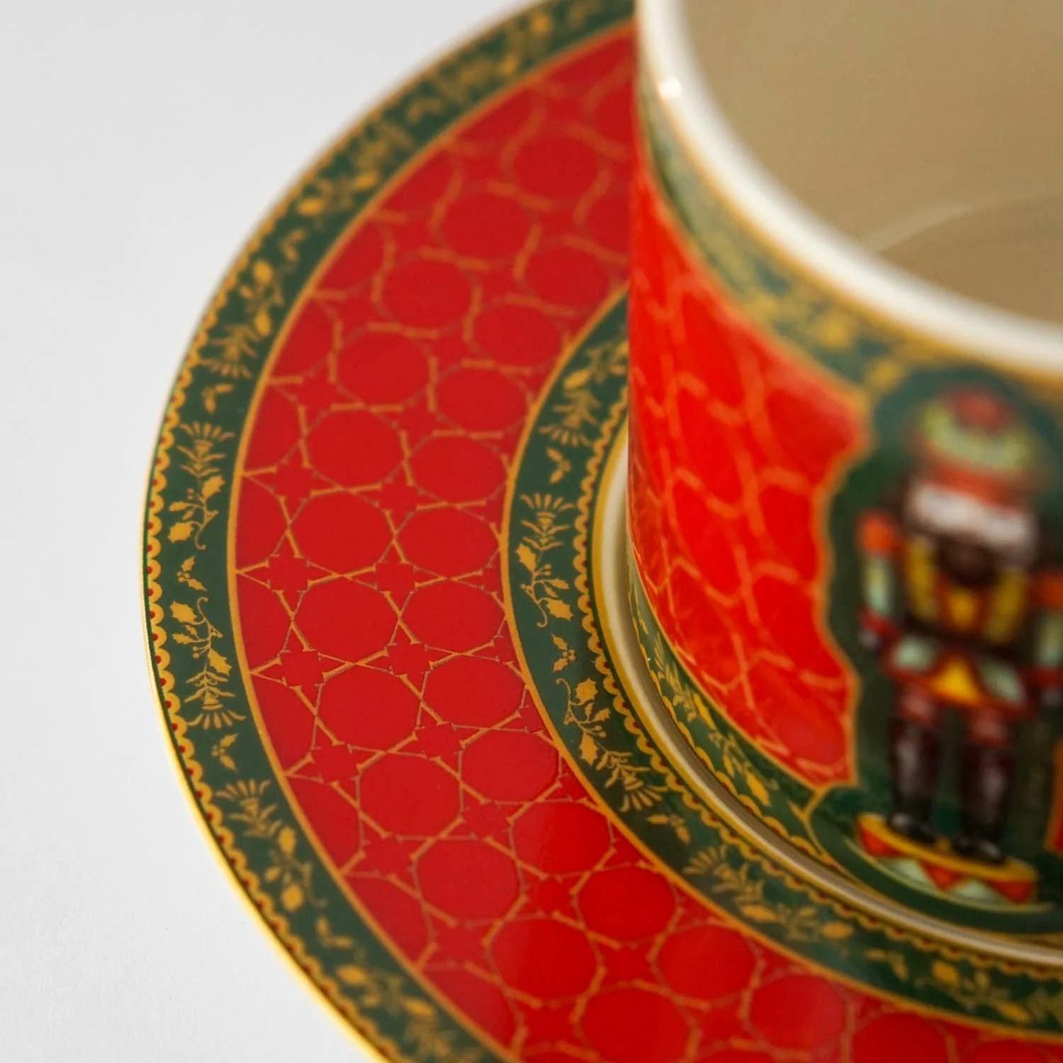 VİTELLİ NUTCRACKER KIRMIZI PORSELEN ÇAY FİNCANI