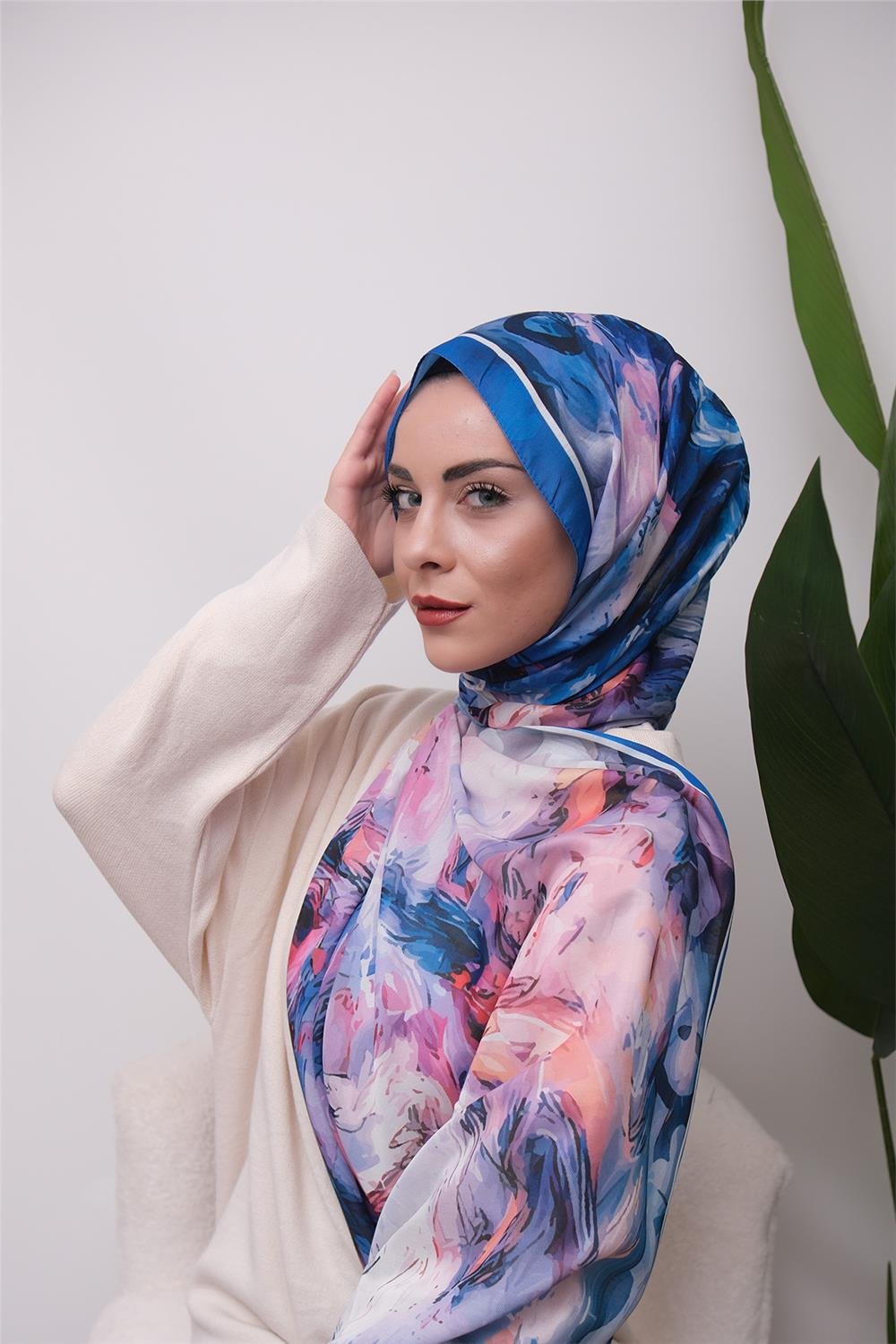 Abstrack Çizgiler Desenli Dijital Soft Şal
