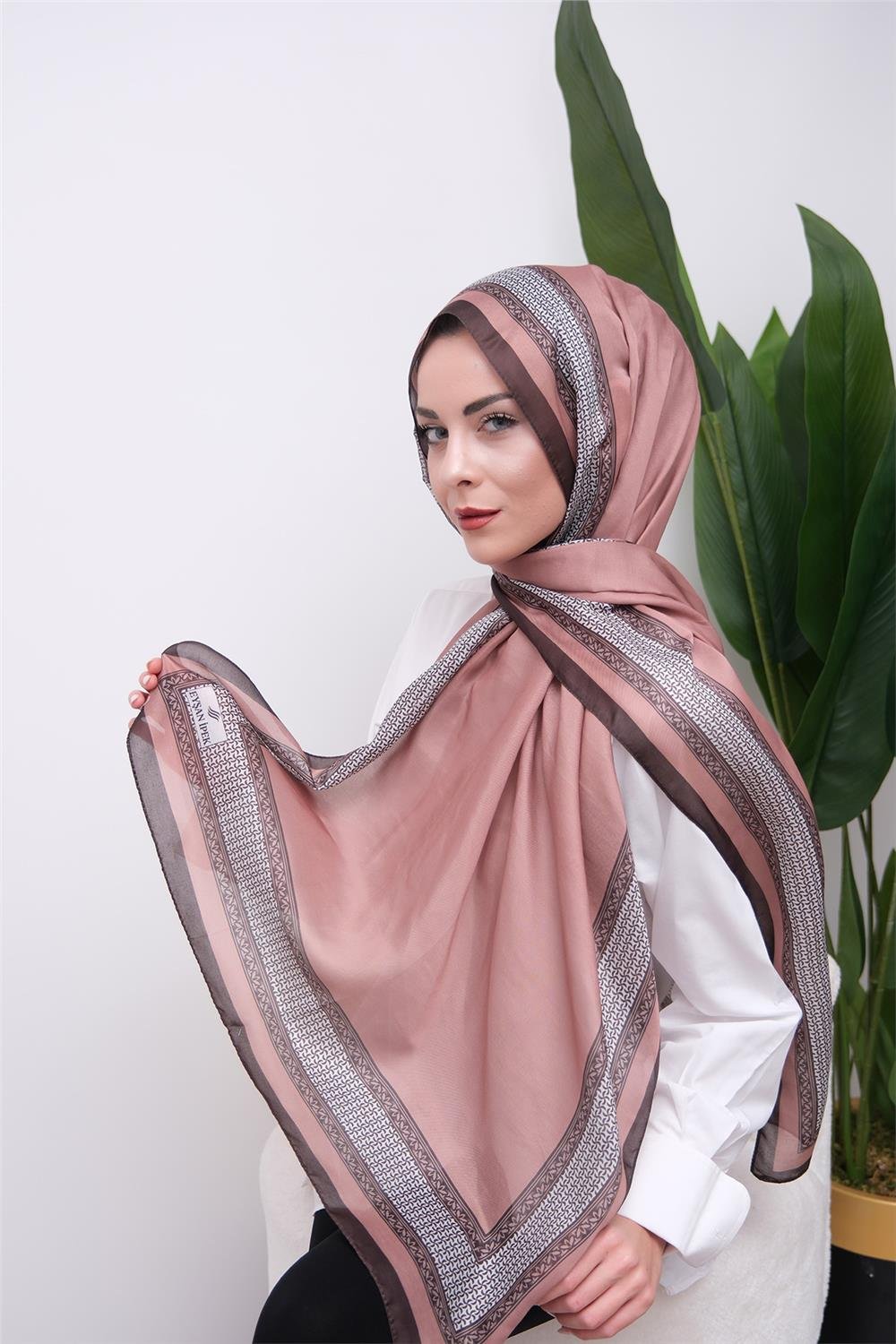 Border Touch Desenli Dijital Soft Şal