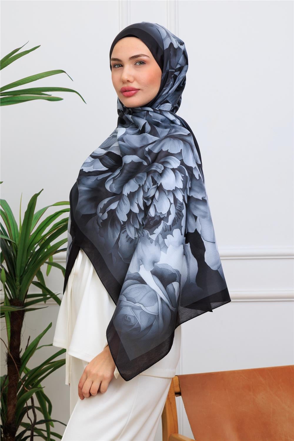Floral Suluboya Desenli Dijital Soft Şal