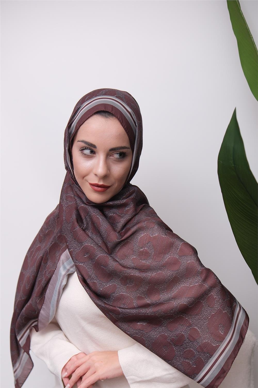 Leopar Desenli Dijital Soft Şal