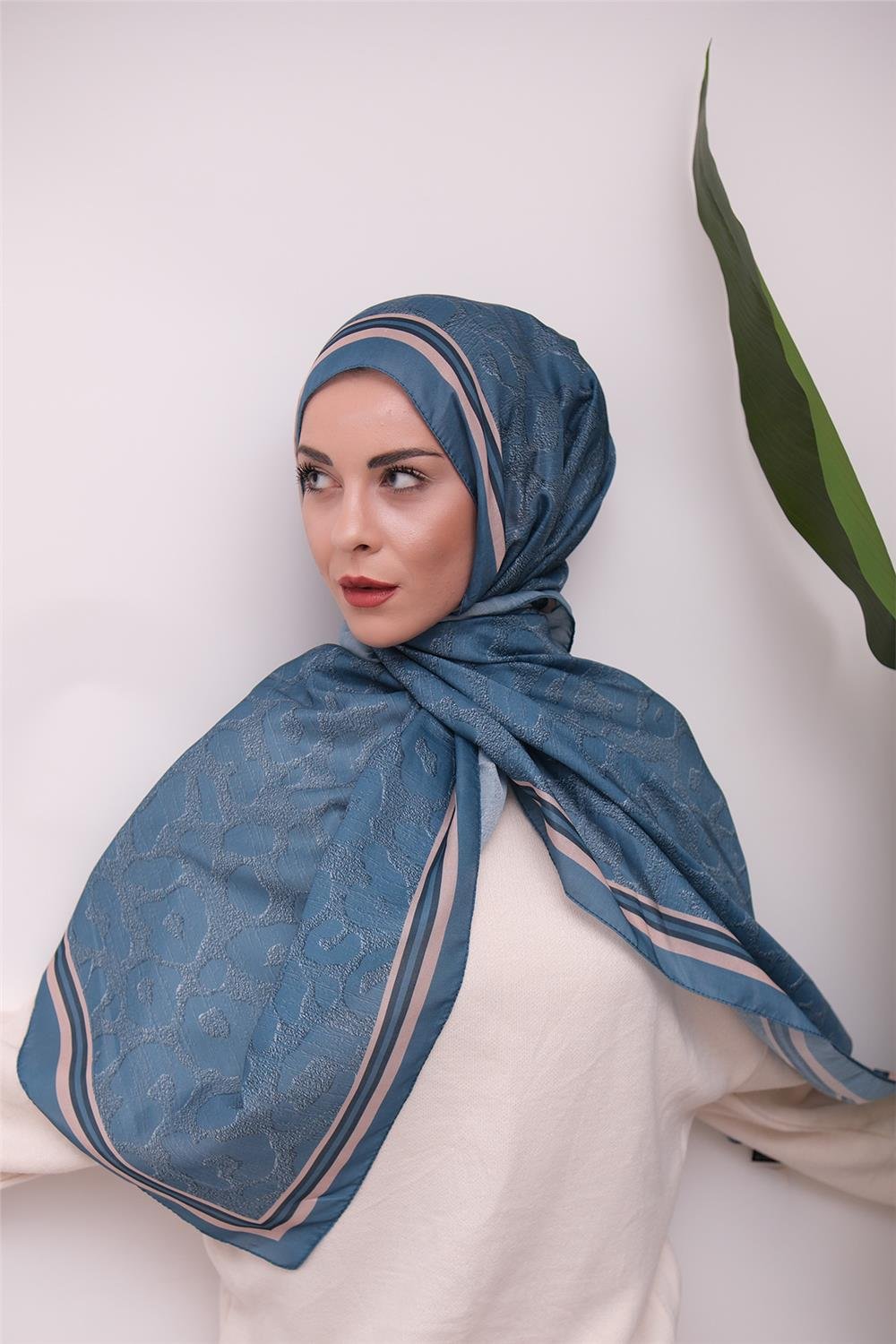 Leopar Desenli Dijital Soft Şal