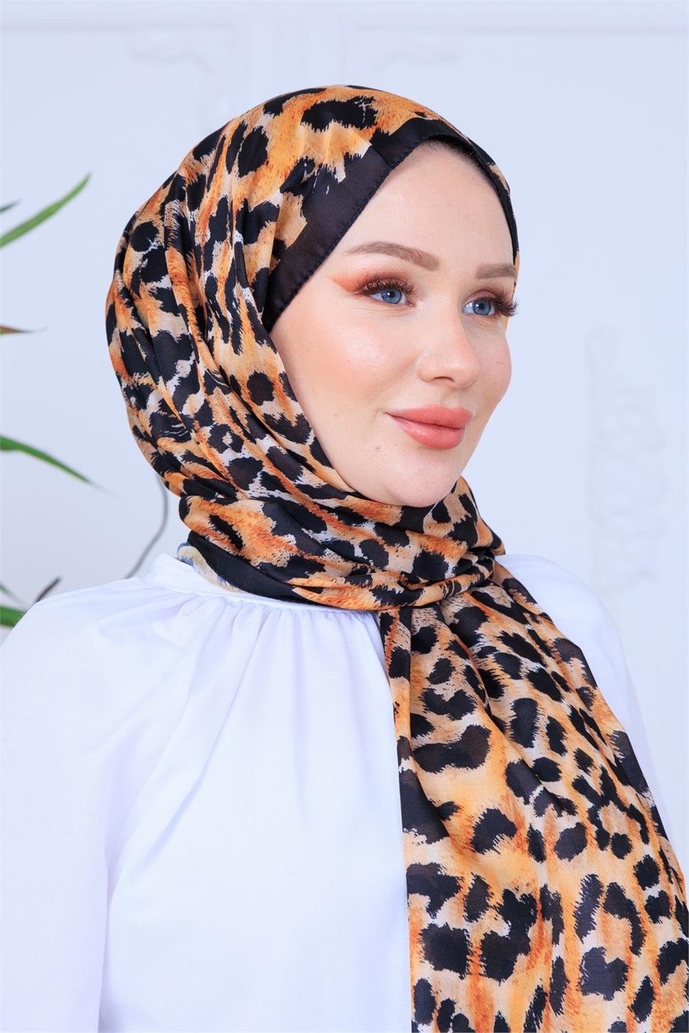 Leopar Desenli Dijital Soft Şal