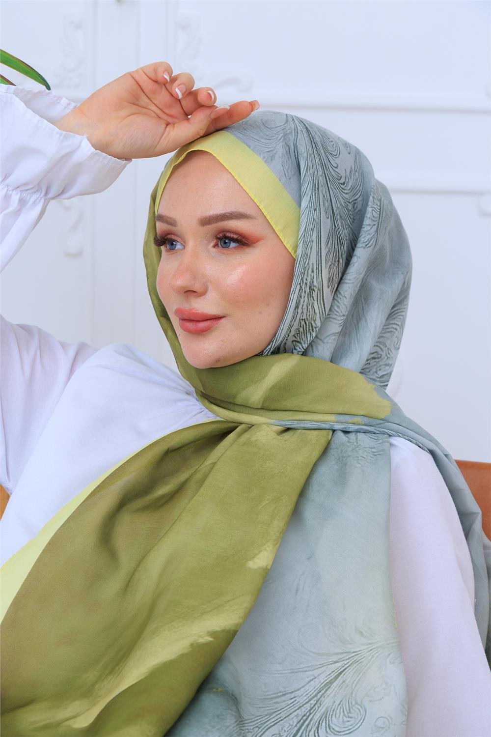 Modern Çiçek Desenli Dijital Soft Şal