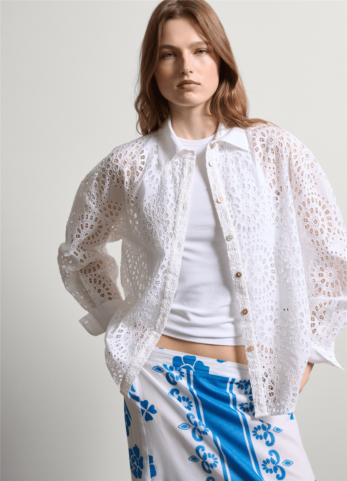 Broderie Anglaise Uzun Kollu Beyaz Gömlek