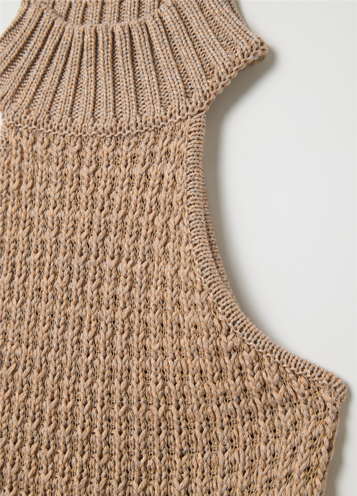 Halter Yaka Bej Atlet