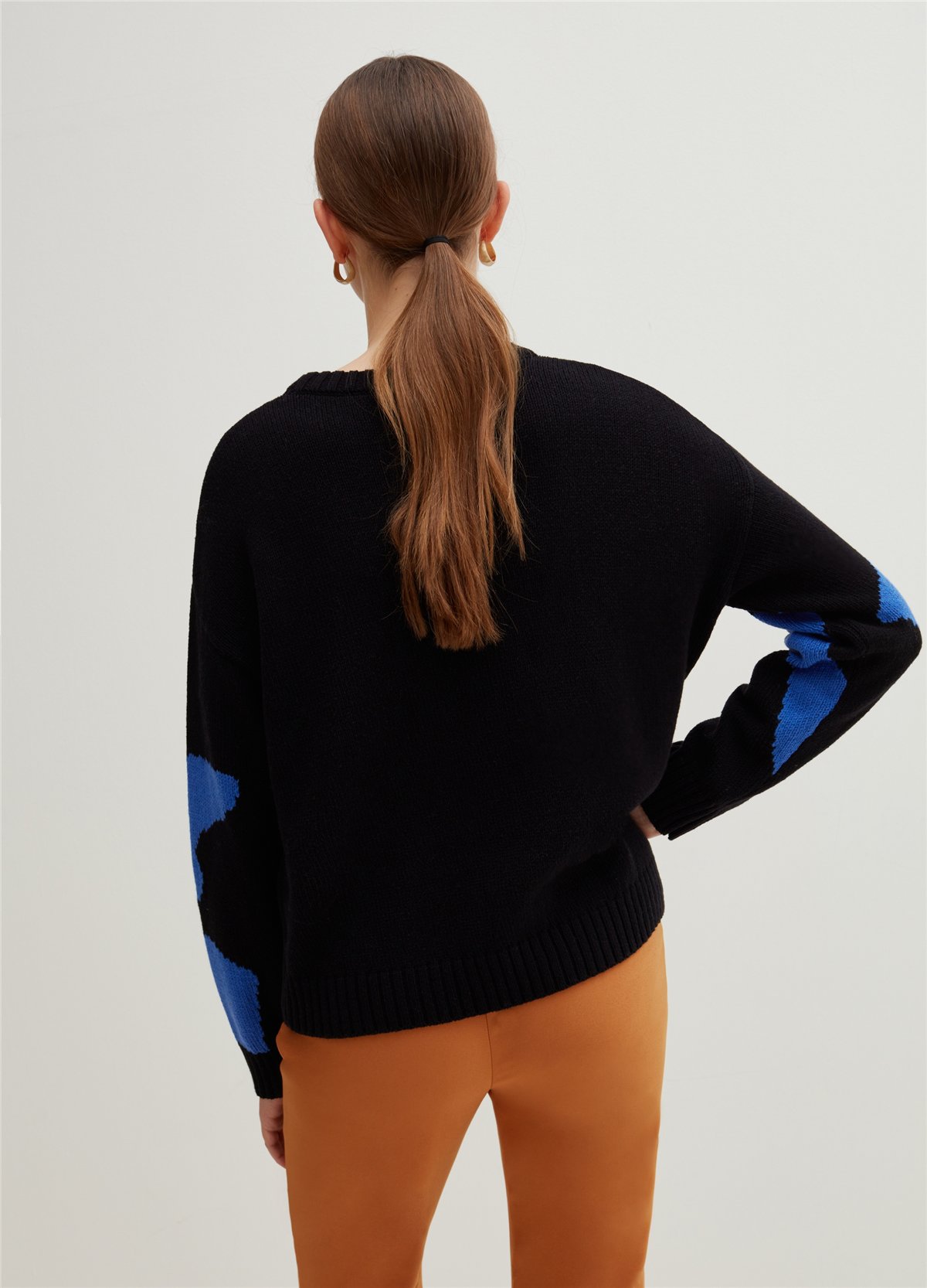 Jakar Desenli Hibiscus Motifli Oversize Kazak