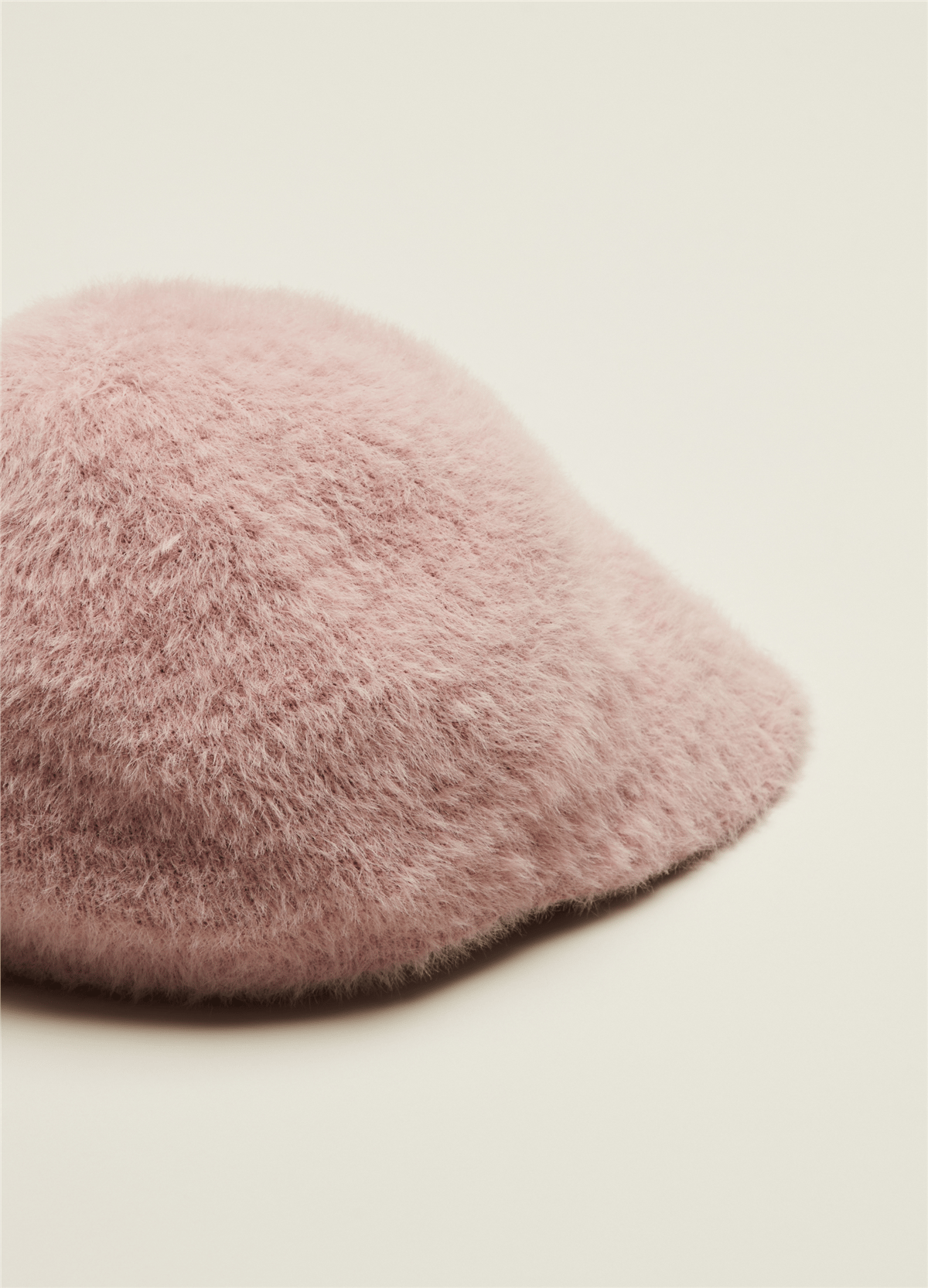 Pembe Tiftik Görünümlü Kasket