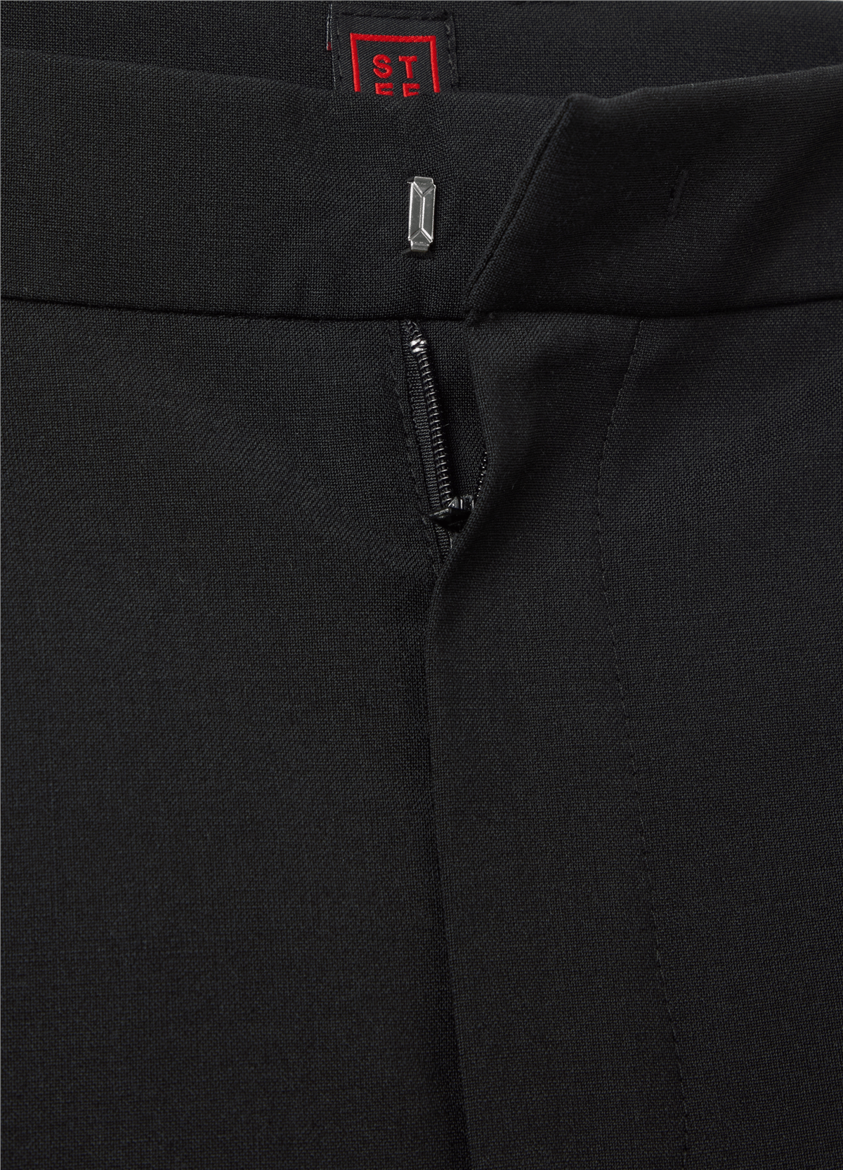 Serin Tutan Yünlü Kumaş Düz Kesim Siyah Pantolon