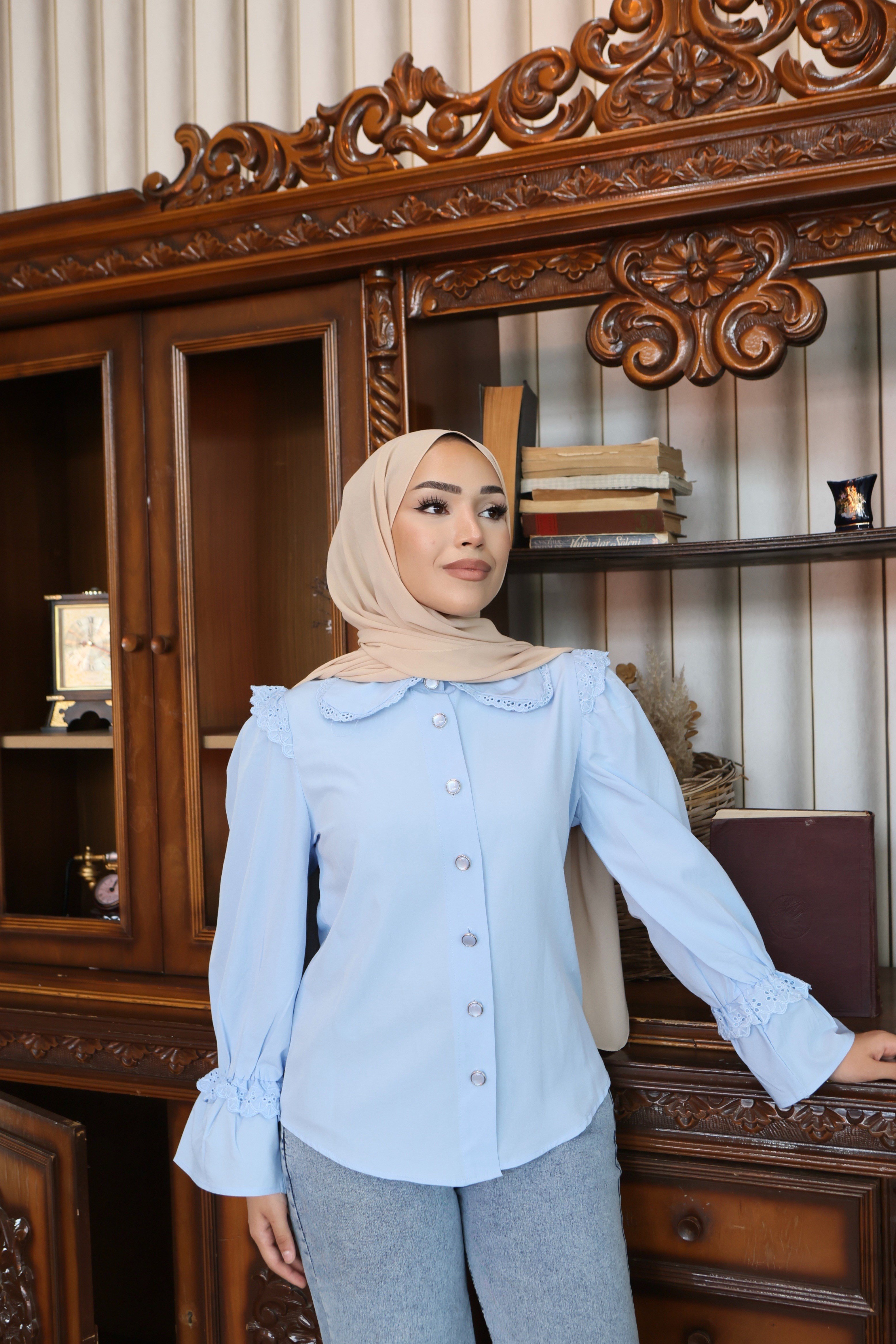 Bebe Yaka Balon Kol Detaylı Gömlek