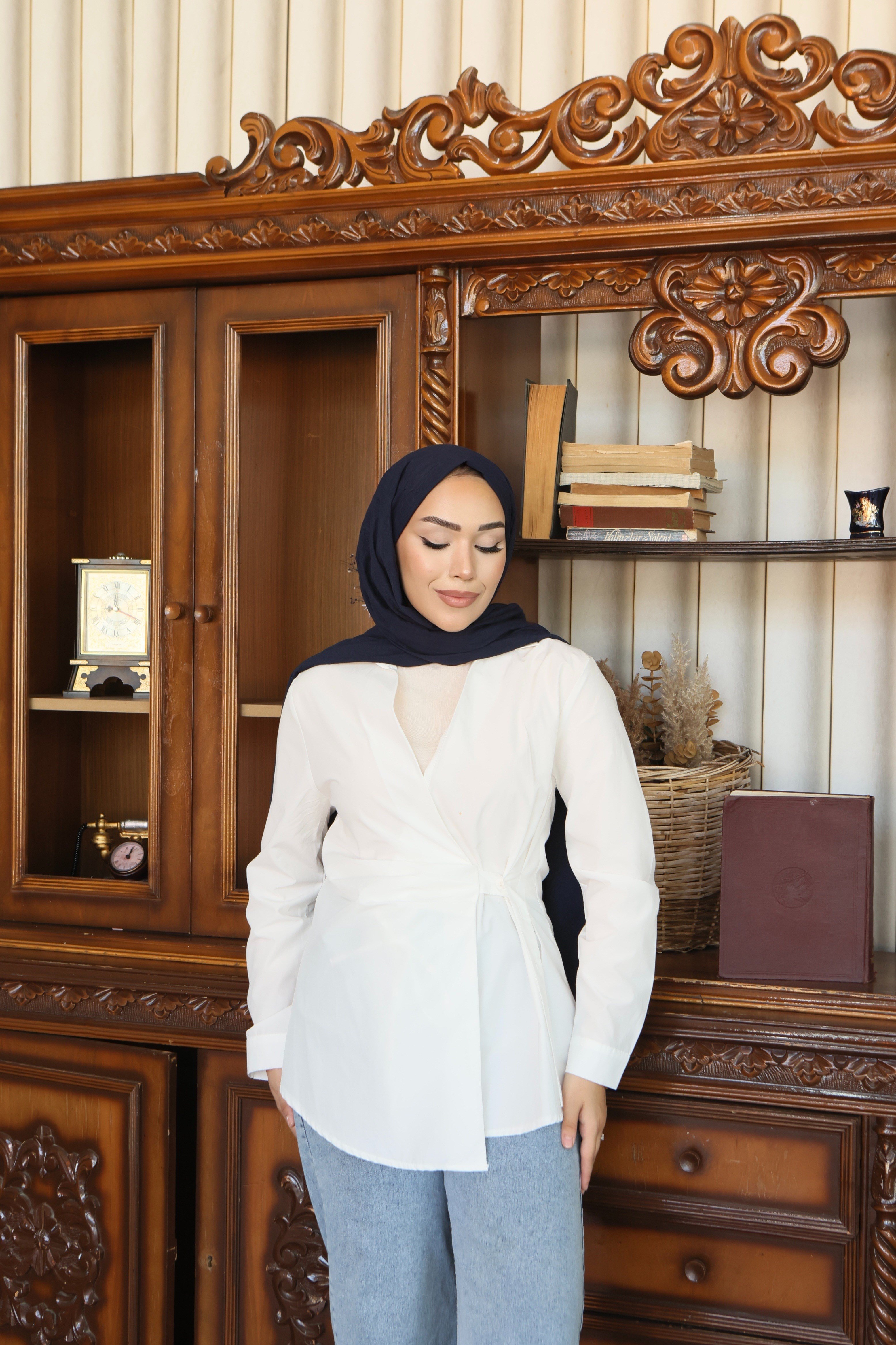Kruvaze Bağlamalı Poplin Gömlek
