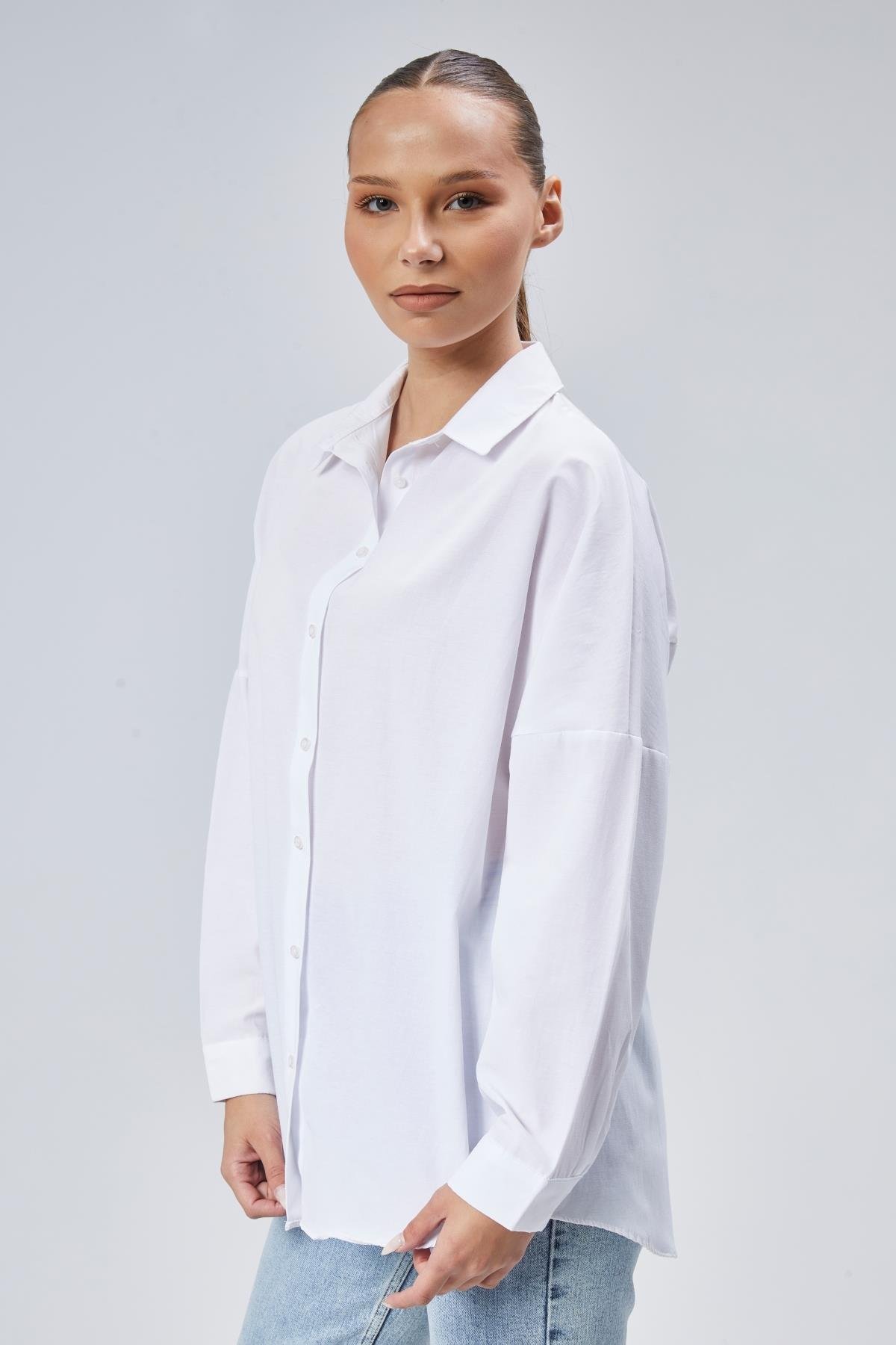 yeni-sezon-oversize-beyaz-kadin-gomlek-9ab-9e.jpg