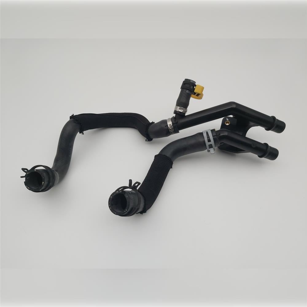 LR022730 KALORİFER HORTUMU 4.4 TDV8