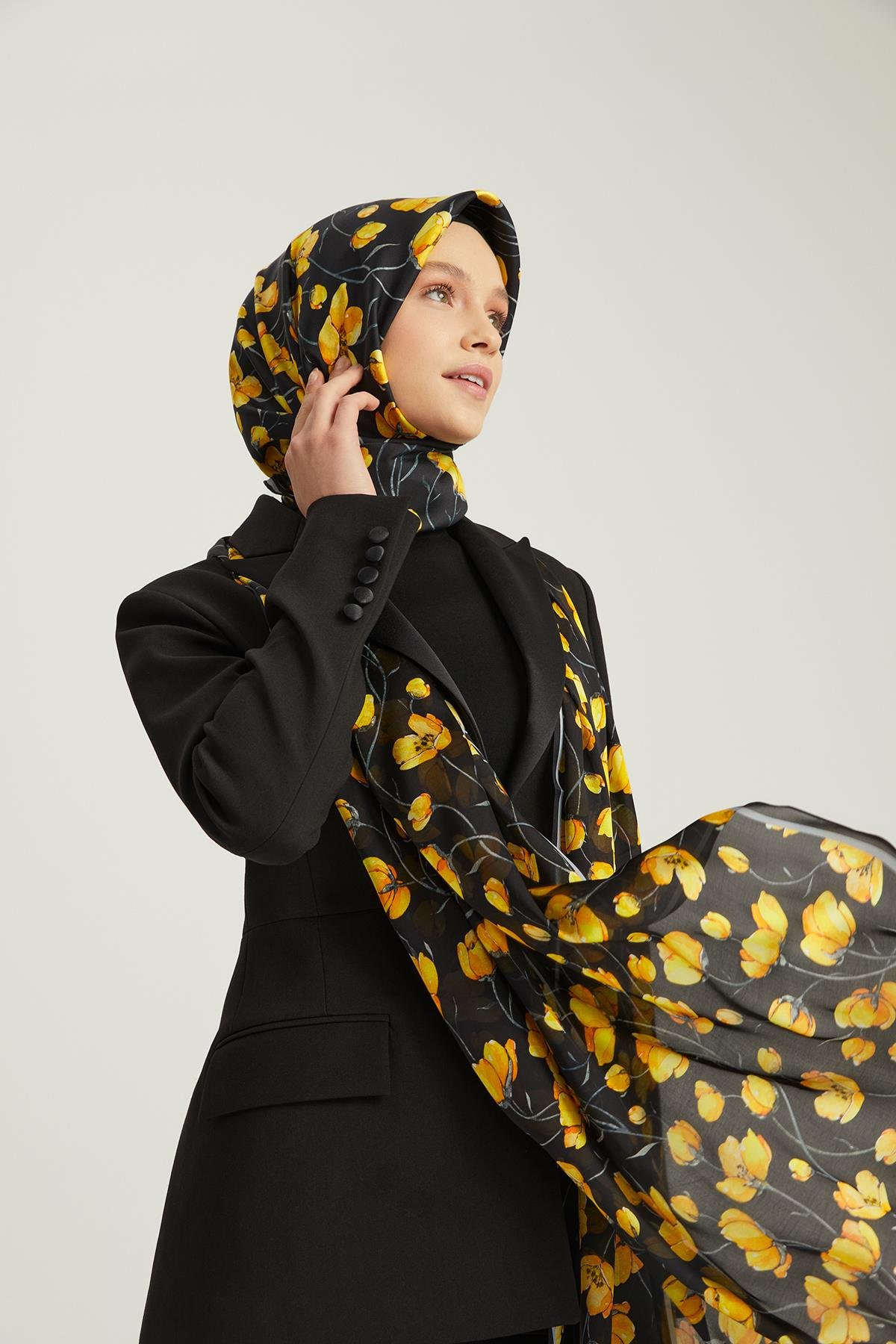 DESENLİ ÇİFT TARAFLI TWILL İPEK EŞARP