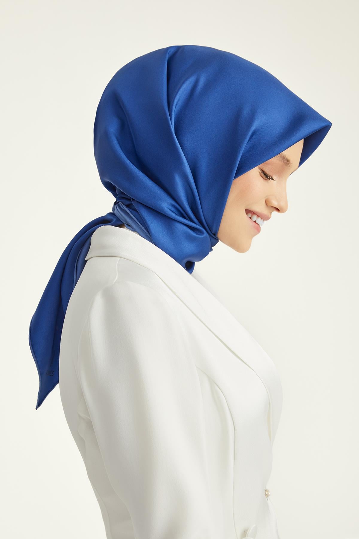 DÜZ ÇİFT TARAFLI TWILL İPEK EŞARP