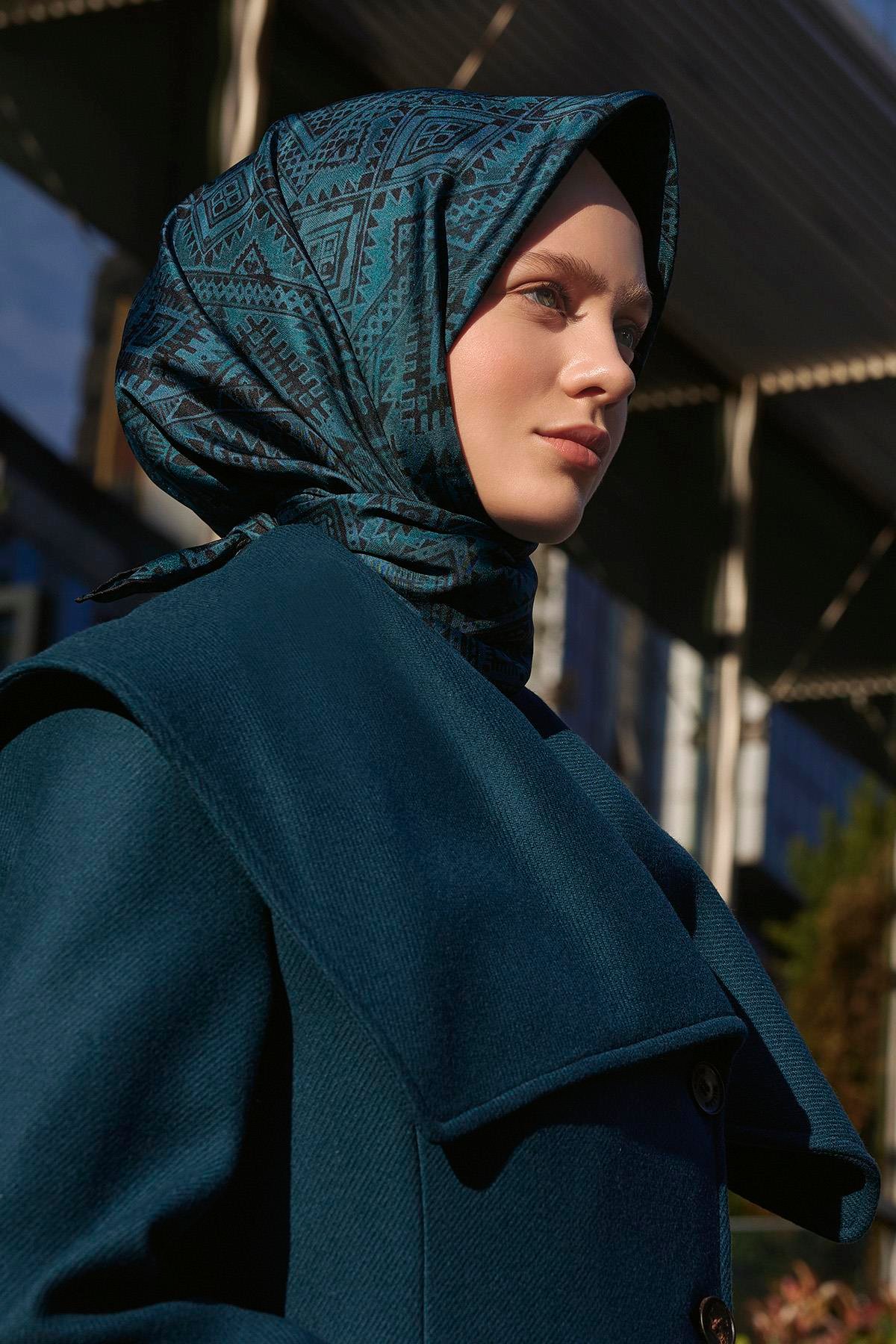 Etnik Desenli Twill İpek Eşarp