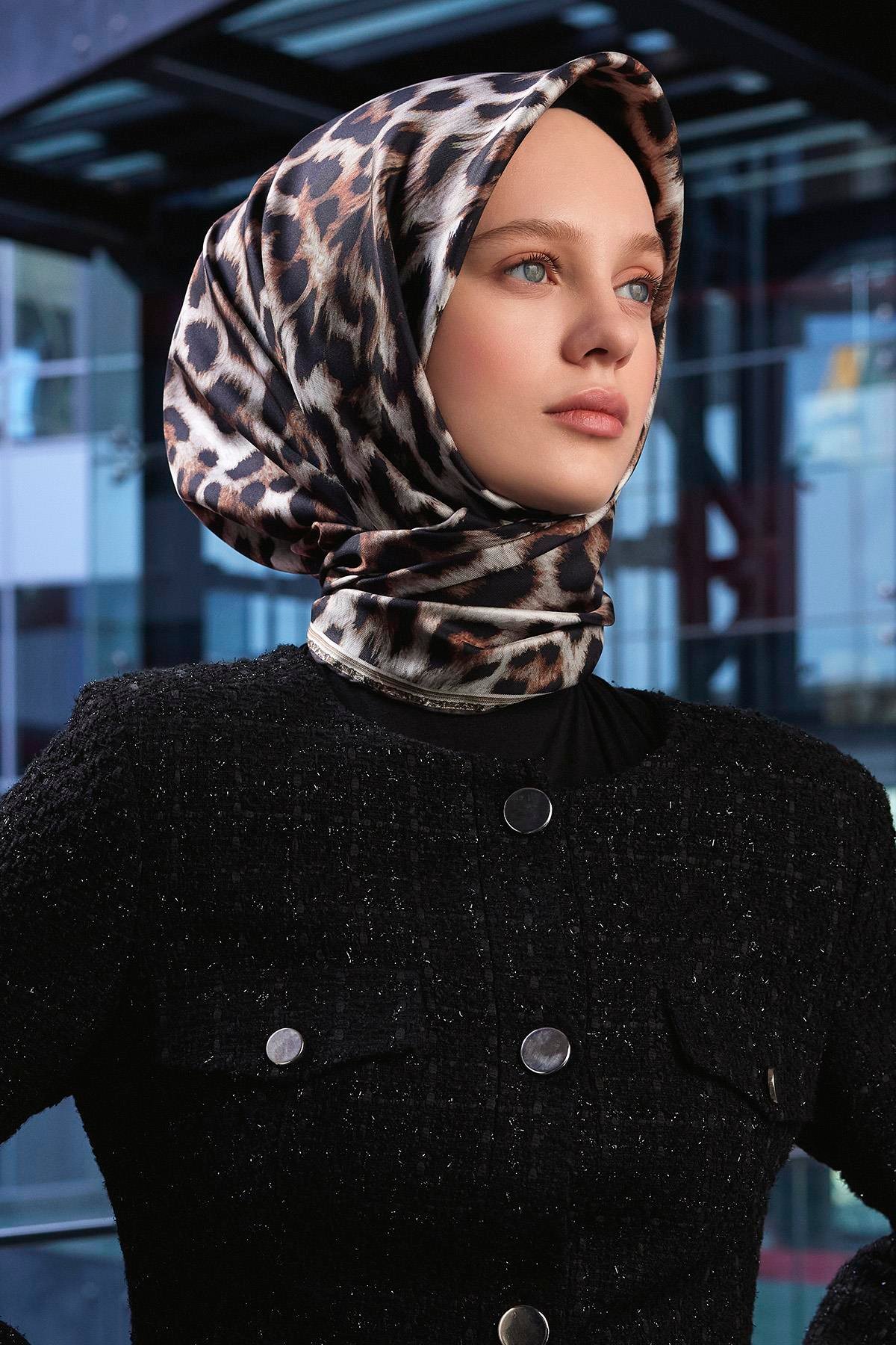 Leopar Desenli Twill İpek Eşarp