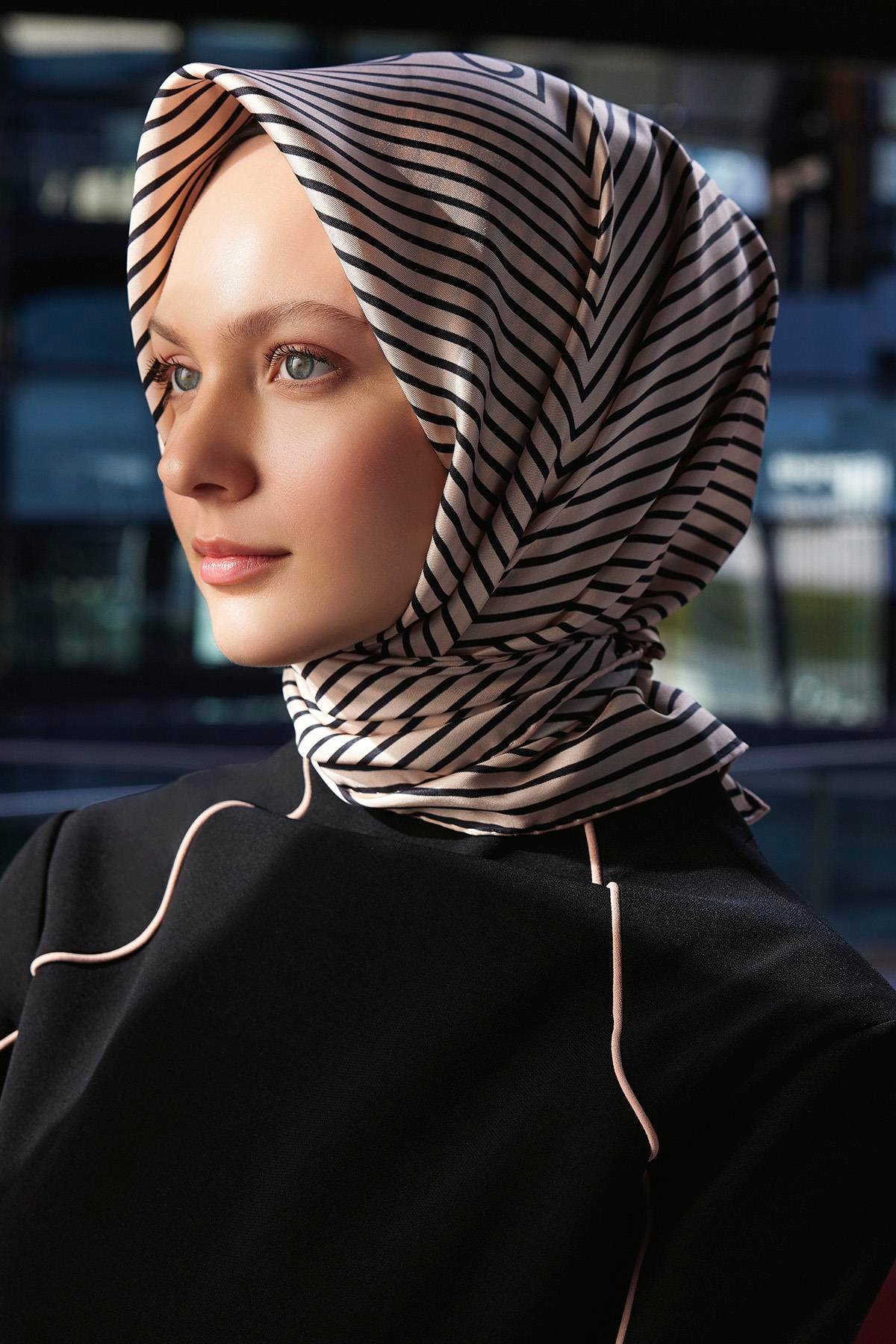 Linea Desenli Twill İpek Eşarp