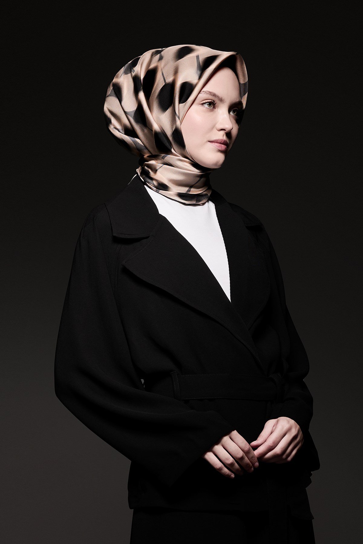 Tavus Desenli Twill İpek Eşarp