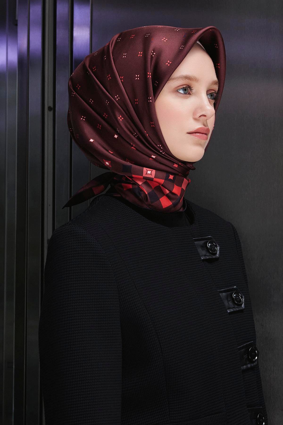 Yıldız Desenli Twill İpek Eşarp