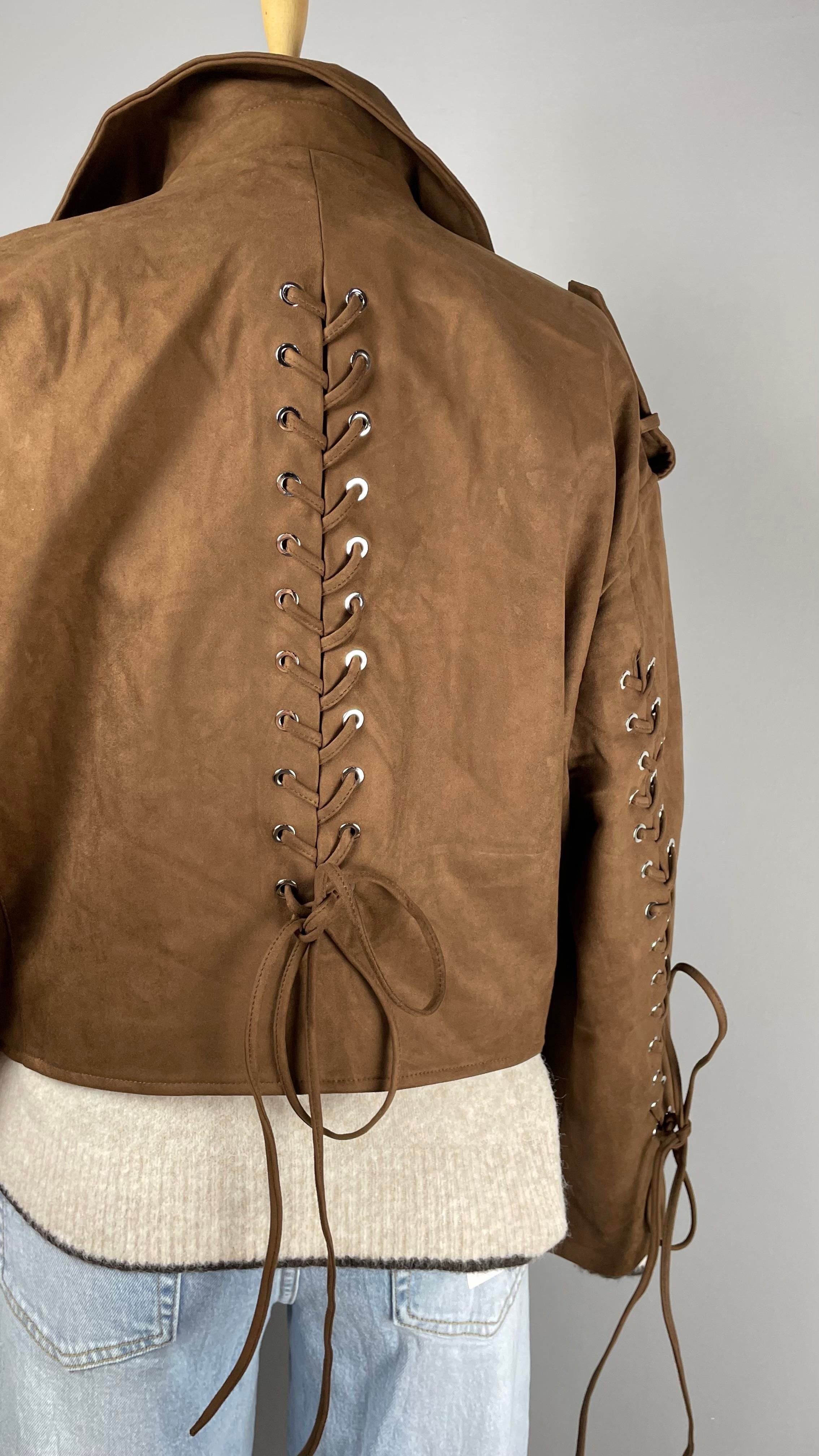 Bağcık Detaylı Western Süet Mont