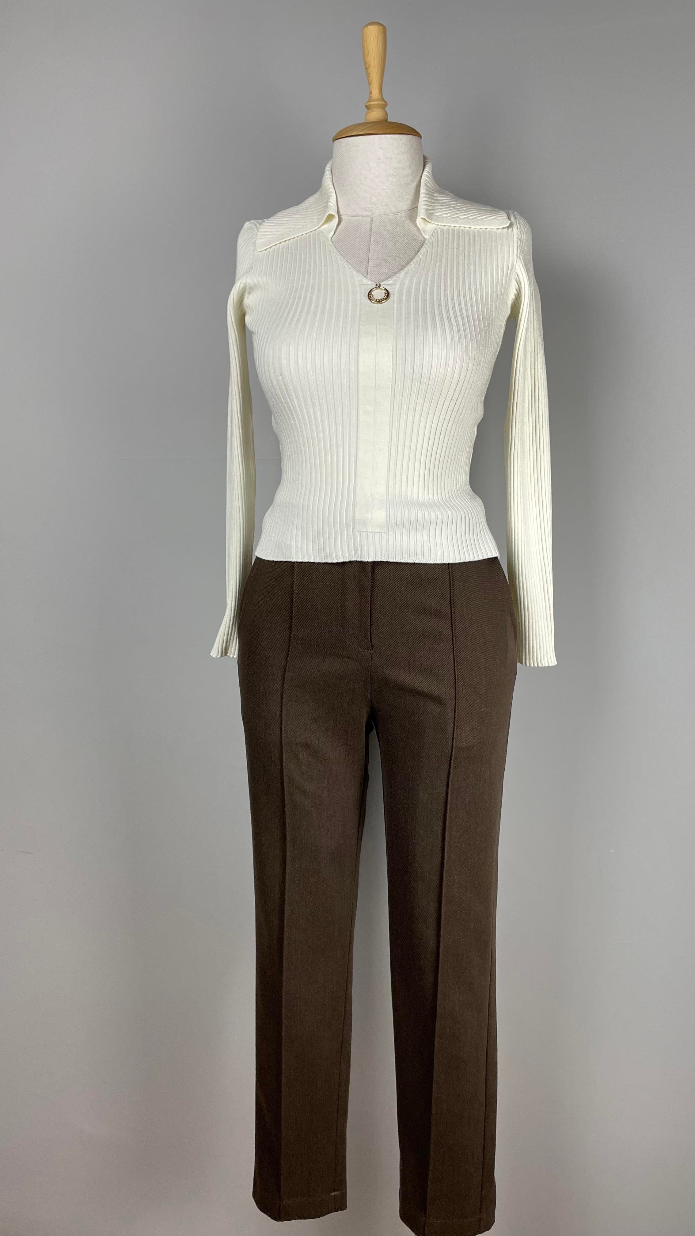 Önü Dikişli Dar Paça Pantalon