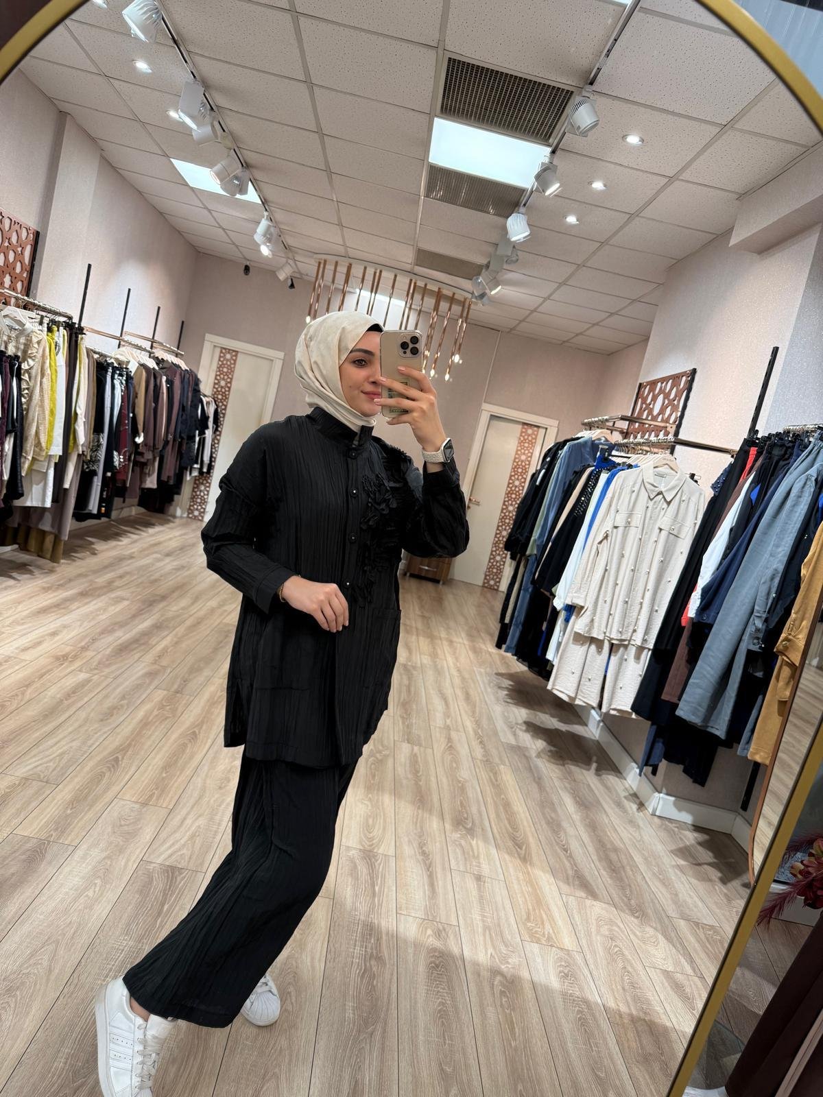Ghisa Boyutlu Çiçek Detaylı Takım 