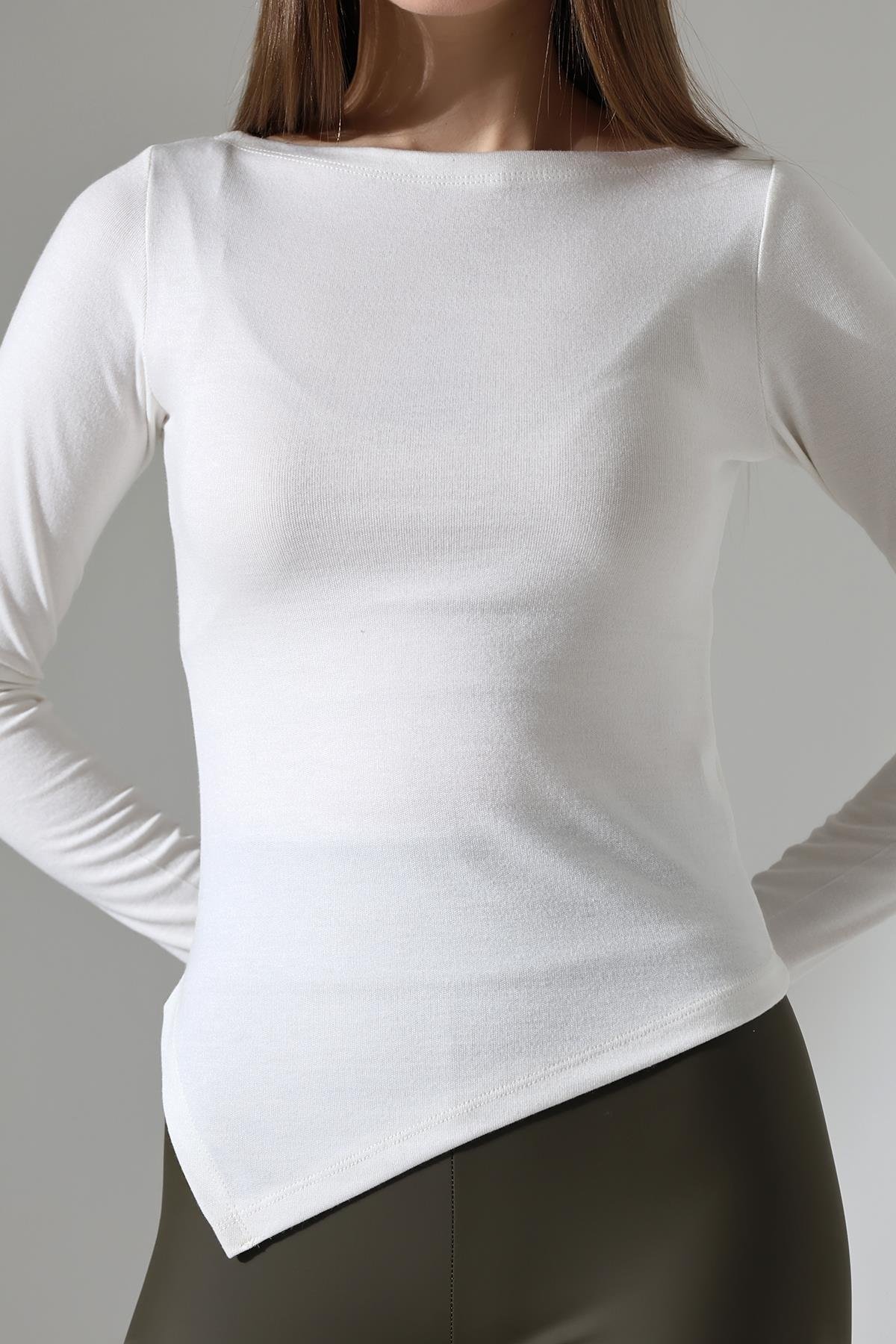 Evora Kadın Asymmetric Kayık Yaka Uzun Kollu Thermal (TERMAL) Bluz & Top - Ekru