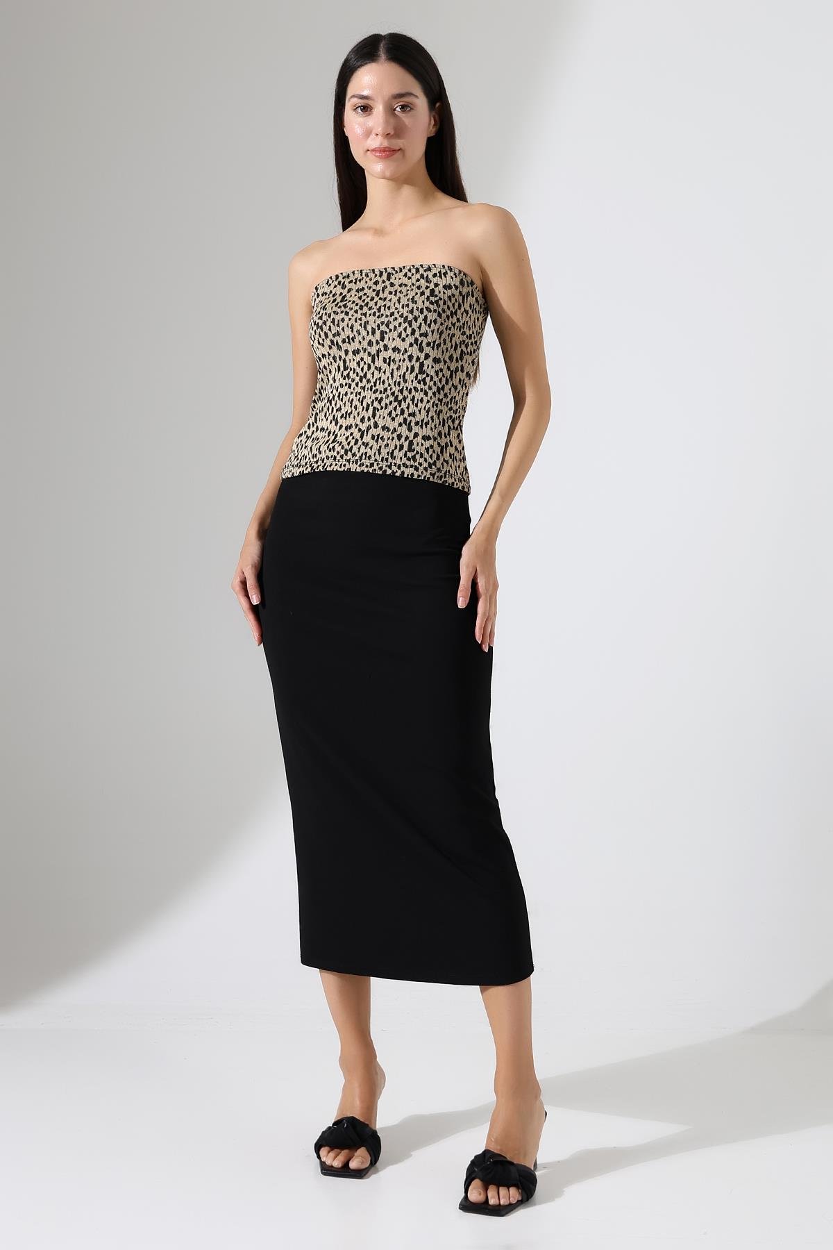 Horten Yumuşak Dokulu Leopar Jakarlı Slim Fit Straplez Kadın Bluz & Top - Bej