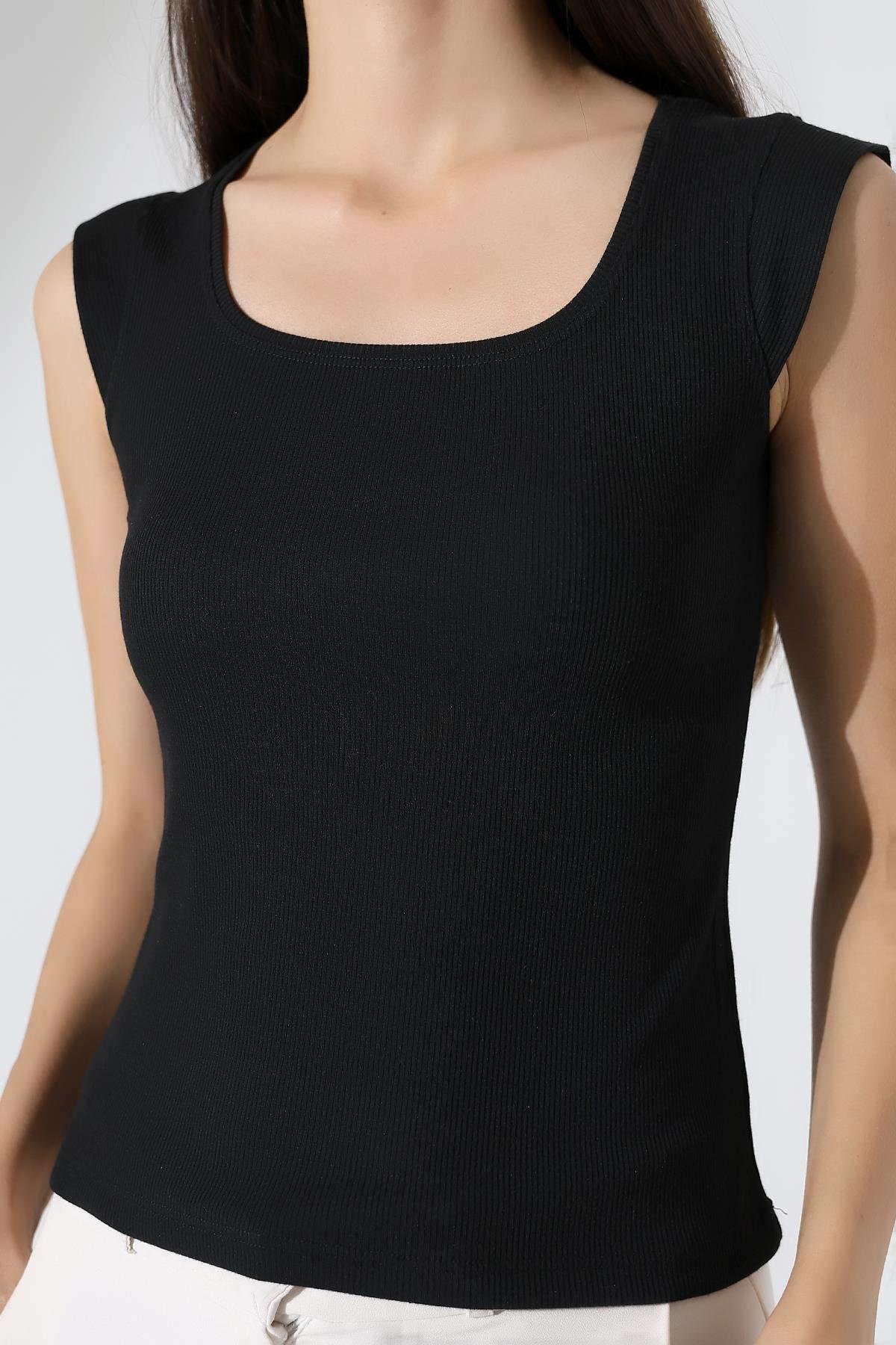 Leon U Yaka Ay Kollu Slim Fit Esnek Basic Kaşkorse Kadın Top & Bluz & Tshirt - Siyah
