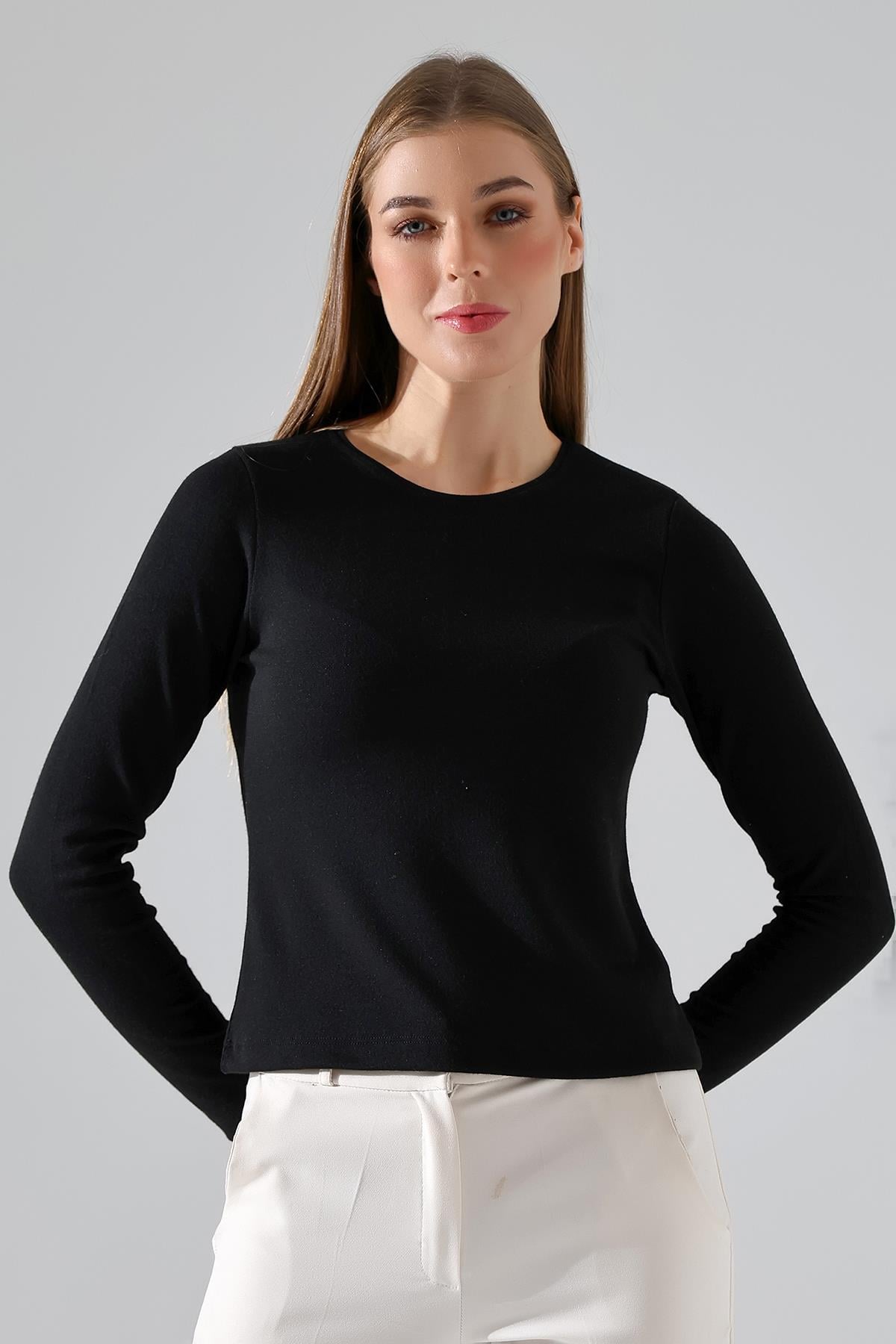 Petit Kadın Siyah Ultra Soft Touch Sıfır Yaka Uzun Kollu Thermal (TERMAL) Bluz & Top