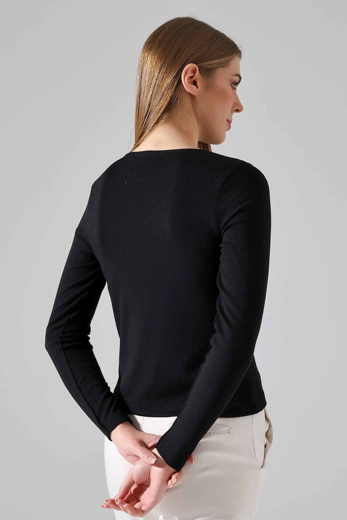 Petit Kadın Siyah Ultra Soft Touch Sıfır Yaka Uzun Kollu Thermal (TERMAL) Bluz & Top