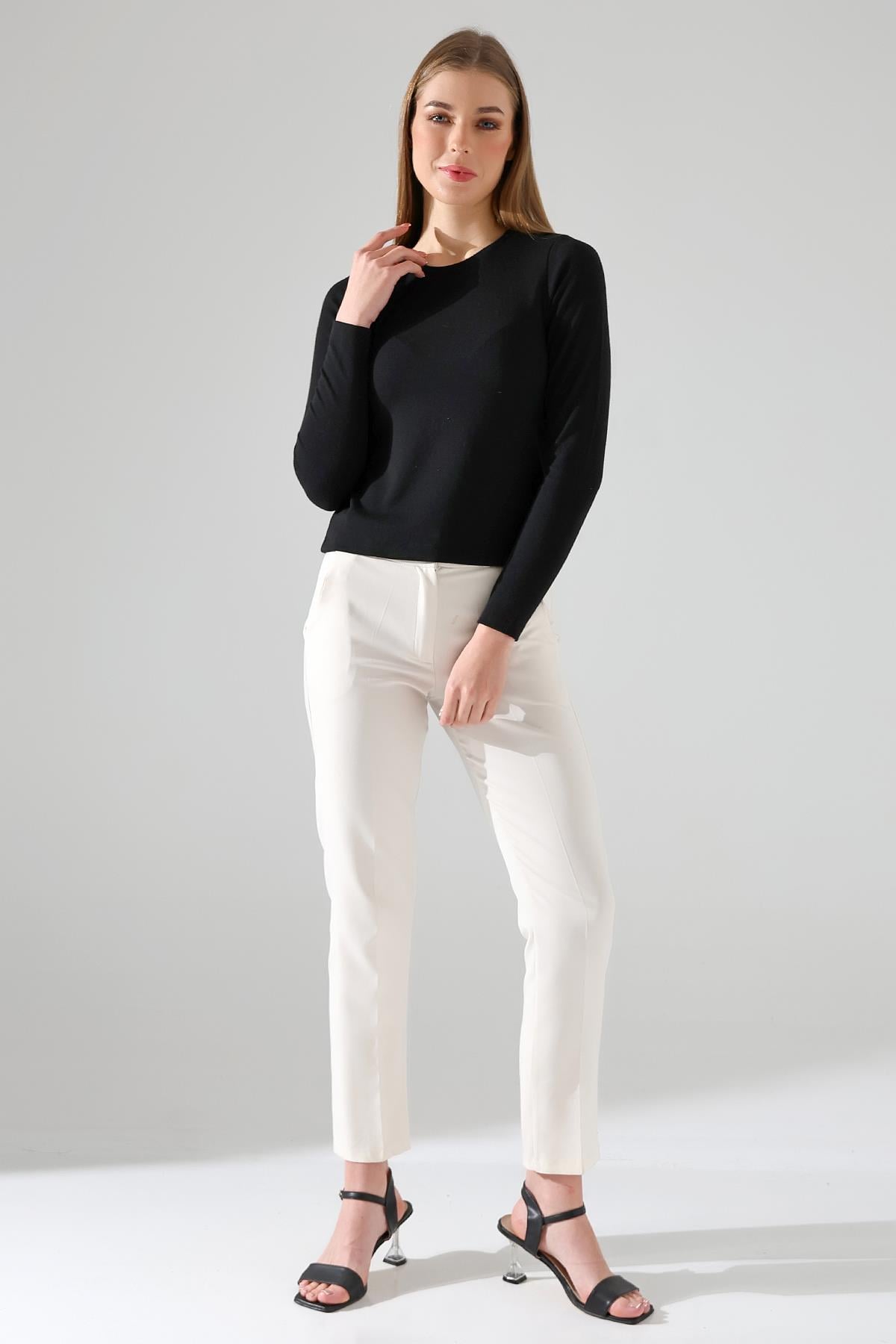Petit Kadın Siyah Ultra Soft Touch Sıfır Yaka Uzun Kollu Thermal (TERMAL) Bluz & Top
