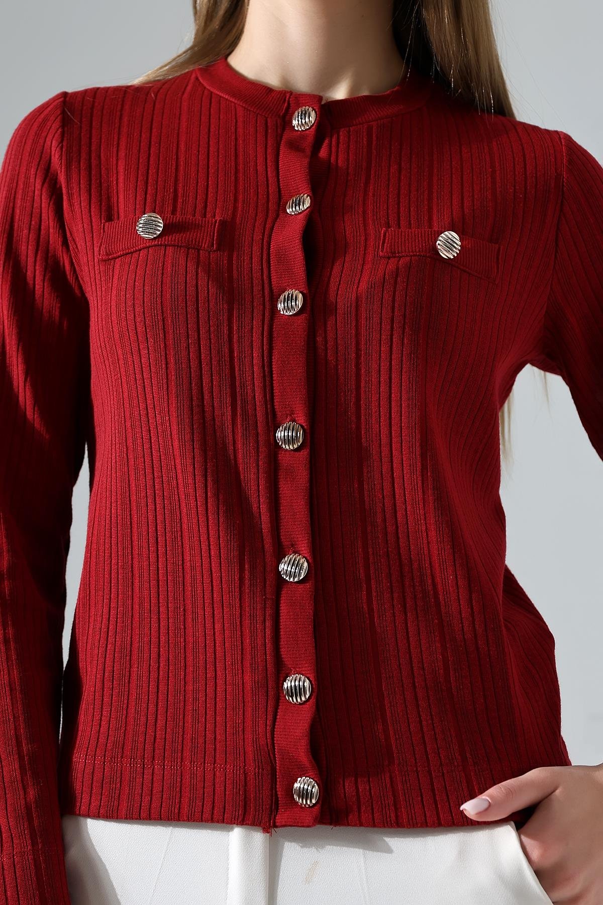 Tulca Kadın Gold Düğmeli Süs Cep Detaylı (RAHAT KALIP) Bisiklet Yaka Jakarlı Hırka & Ceket - Bordo