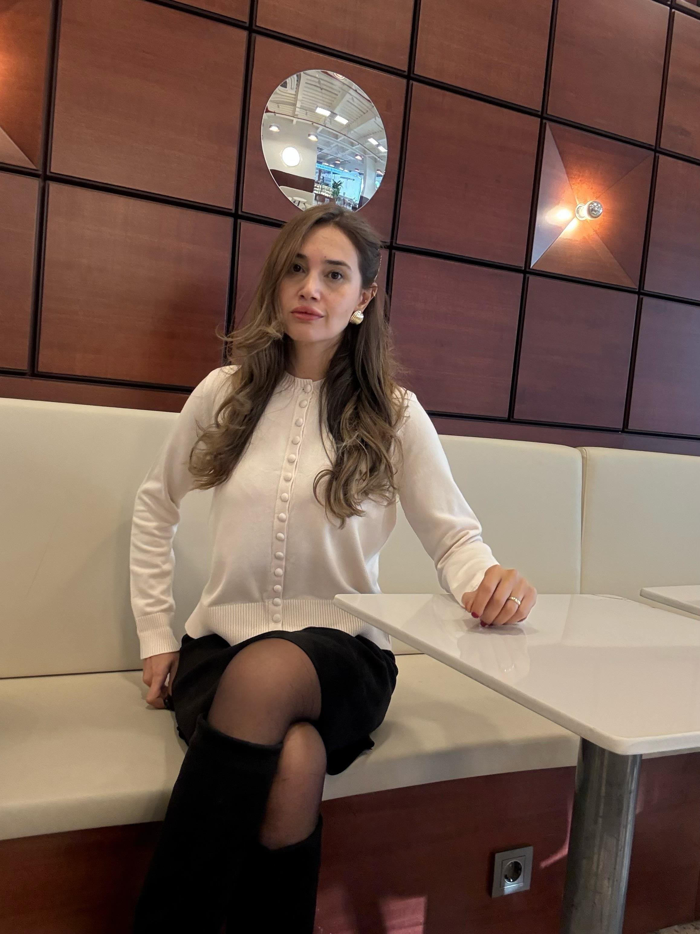 Çok Düğmeli Triko Hırka