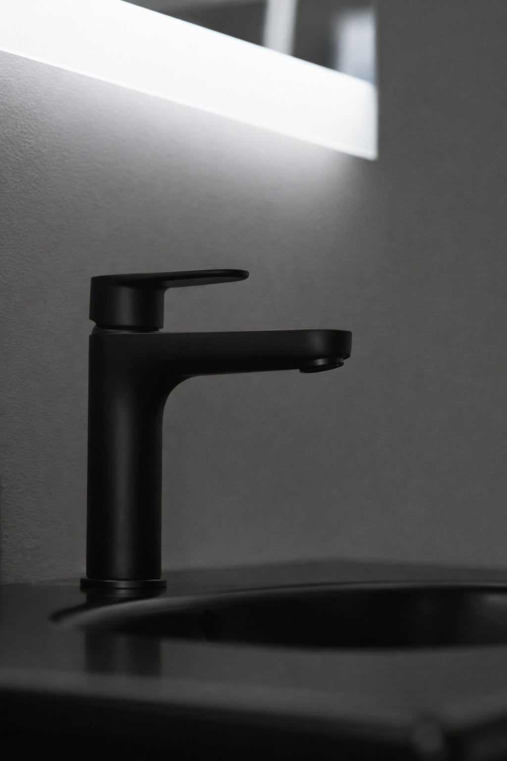 Ideal Standard Cerafine O Grande Yüksek Tip Lavabo Bataryası – Mat siyah (BC554XG)