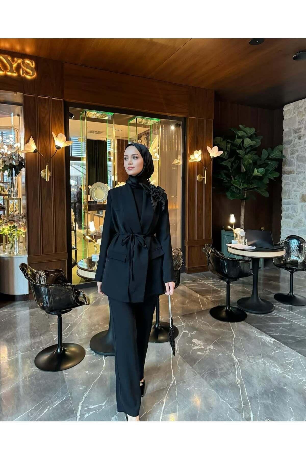 Blazer Takım: Anında Şıklık, Zahmetsiz Stil!