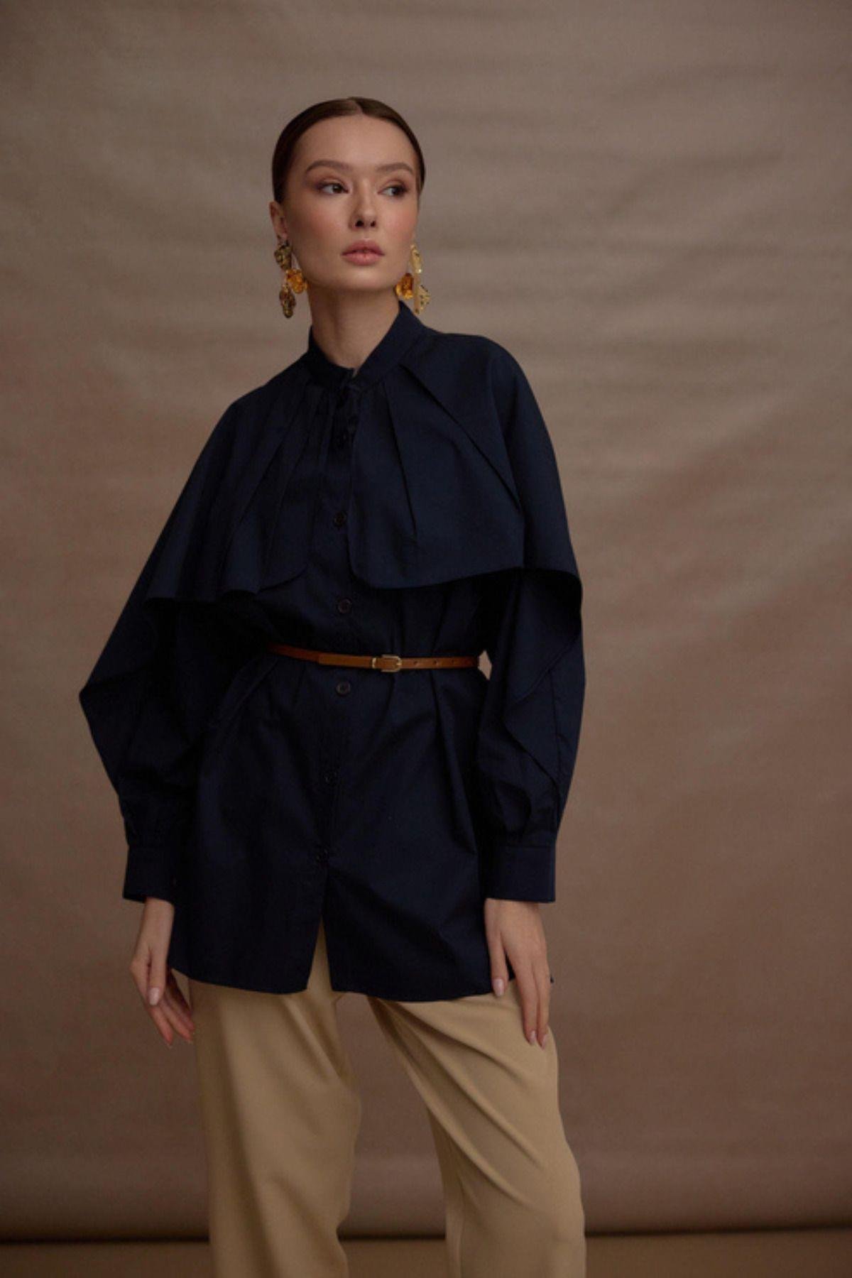 Poplin Kumaş Pelerin Detaylı Oversize Kadın Tesettür Gömlek