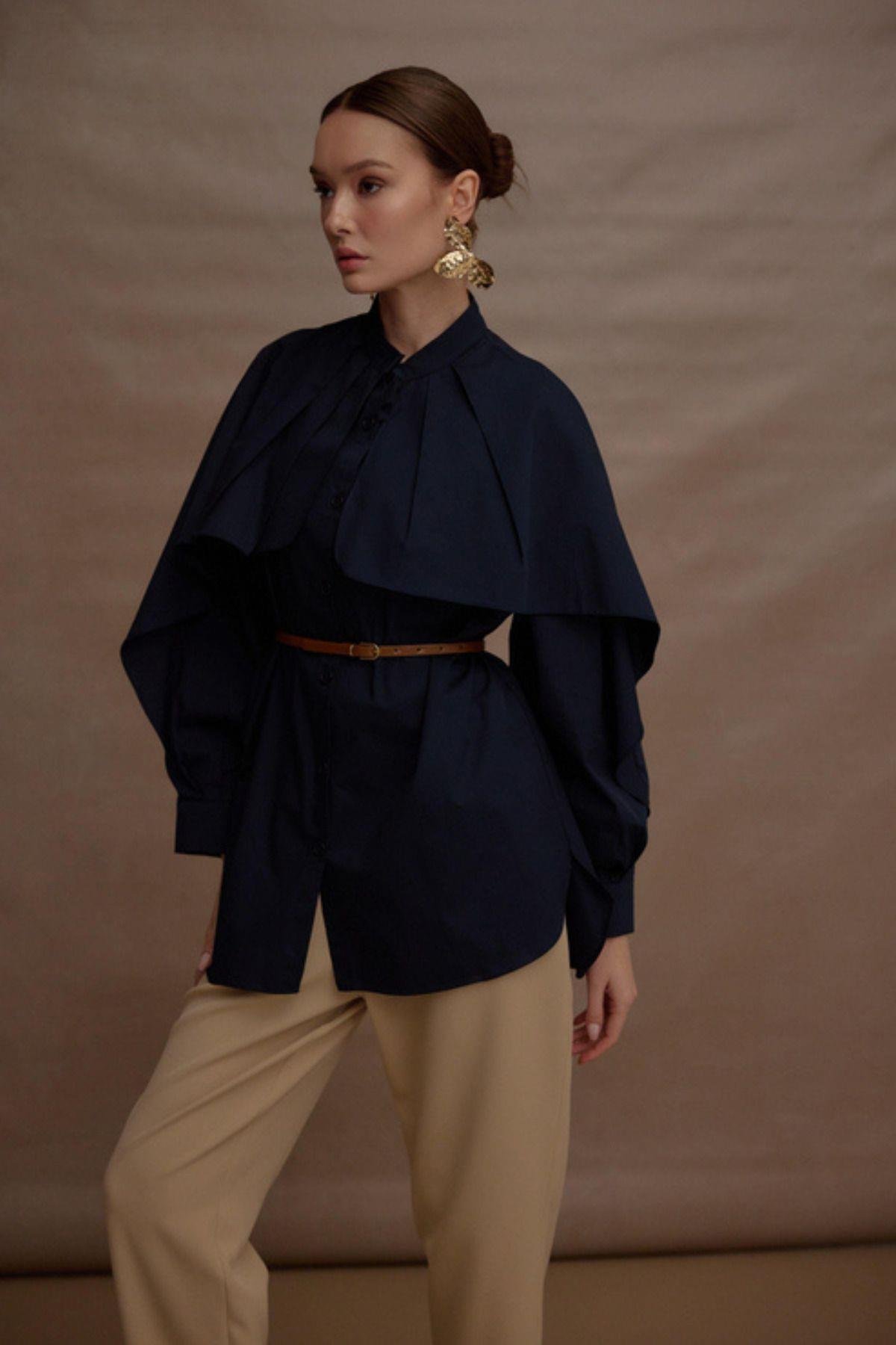 Poplin Kumaş Pelerin Detaylı Oversize Kadın Tesettür Gömlek