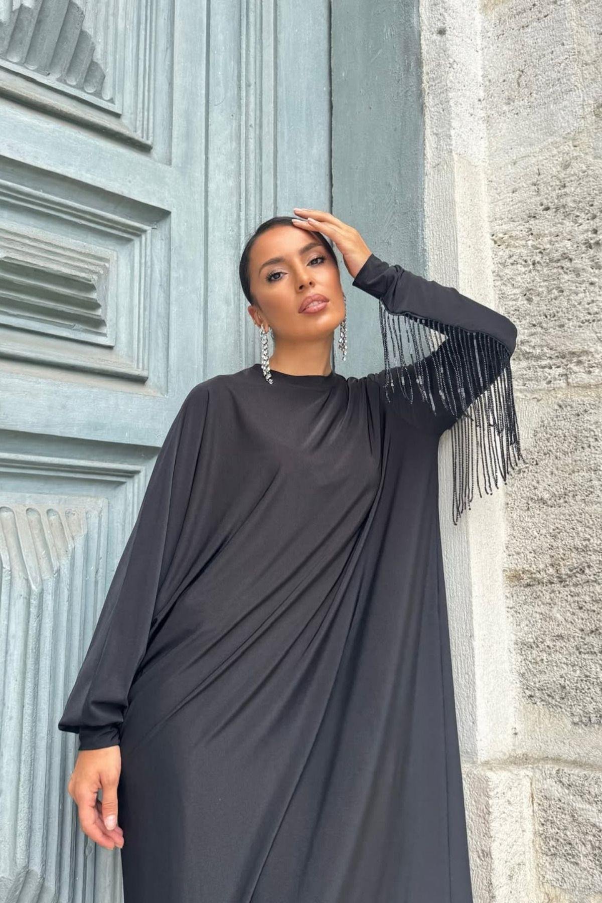 Püsküllü Minimal Abaya Elbise