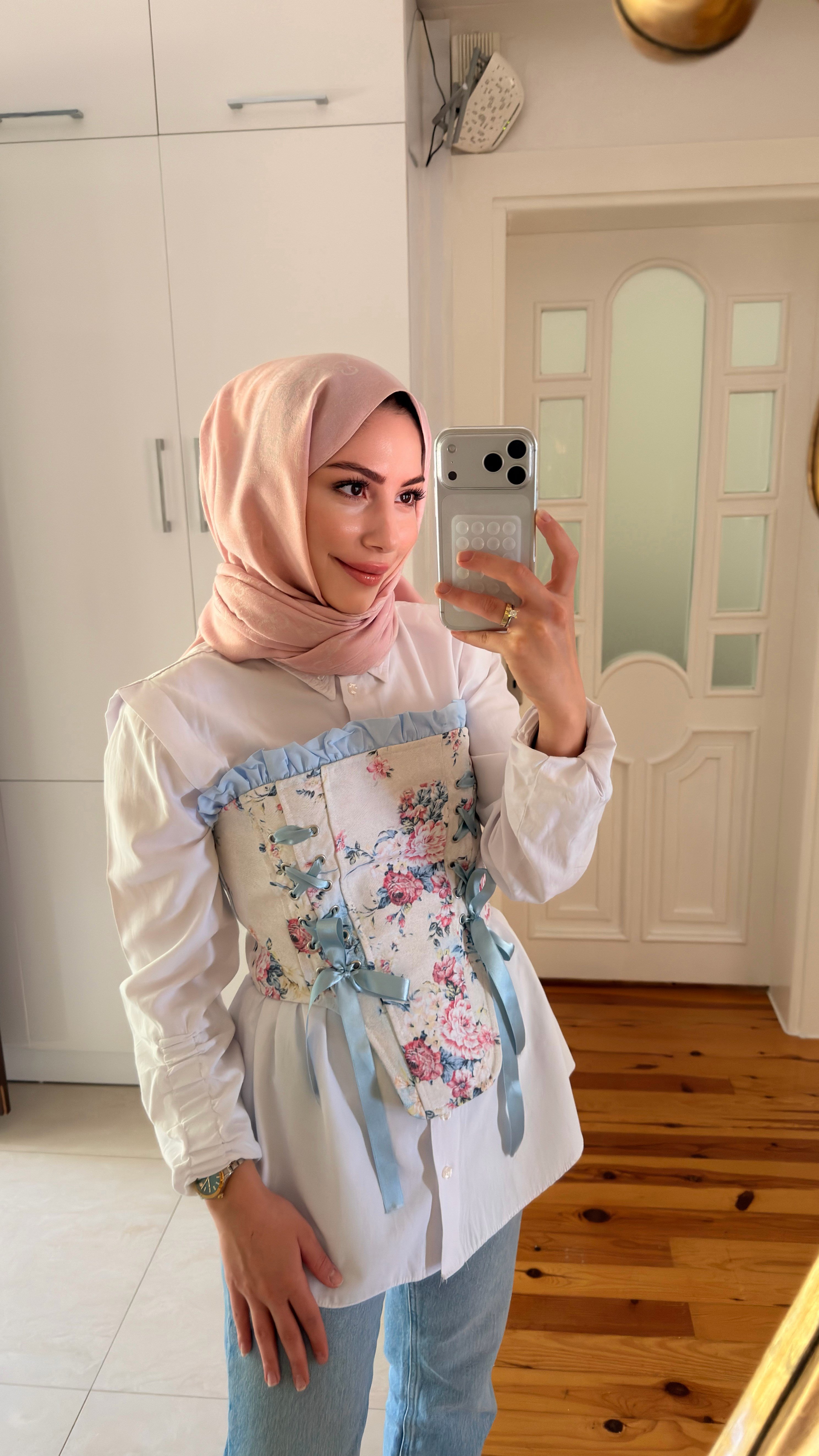 Bloom Korse I Çok renkli