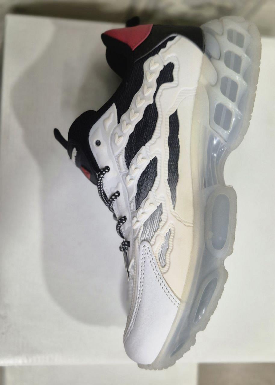 Şeffaf Taban Modern Sneaker