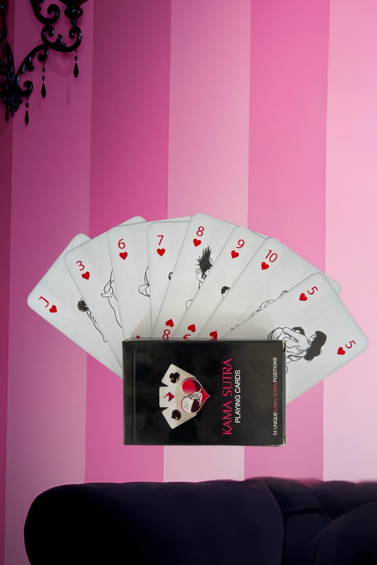 Aria's Closet Sexy Görselli Oyun Kartı Kama Sutra Siyah Kırmızı Bacak Bant Set