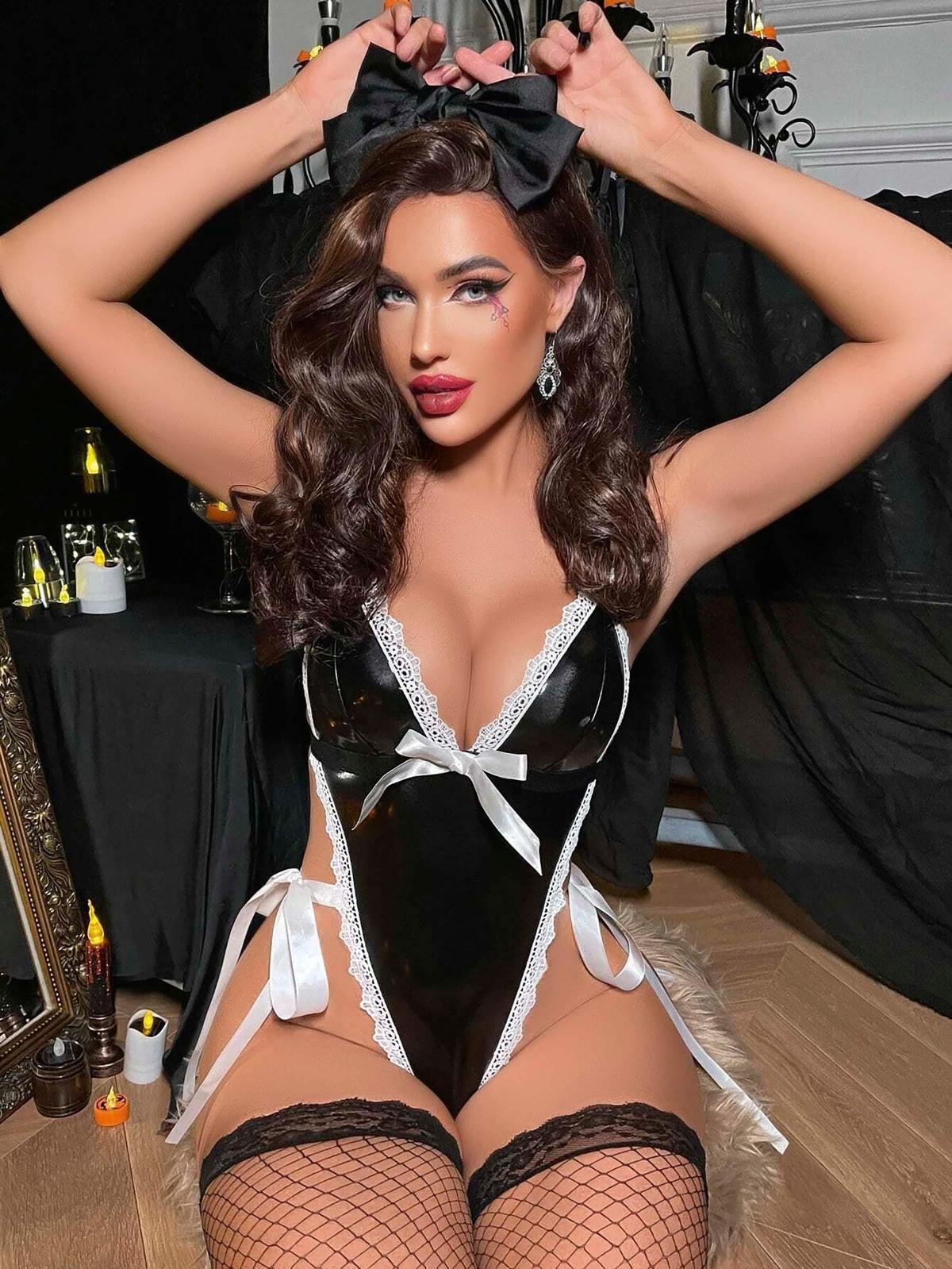 Aria's Closet Siyah Dantel İşlemeli İp Detaylı Fantezi Deri Body